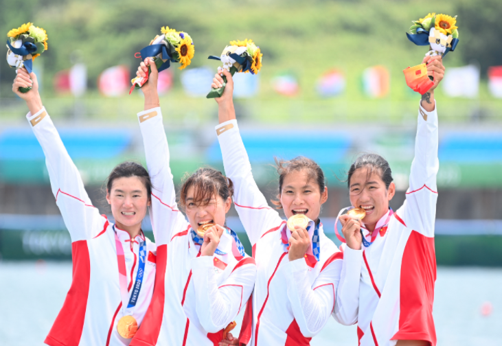 郑州大学校友吕扬与队友荣获奥运金牌并打破世界纪录