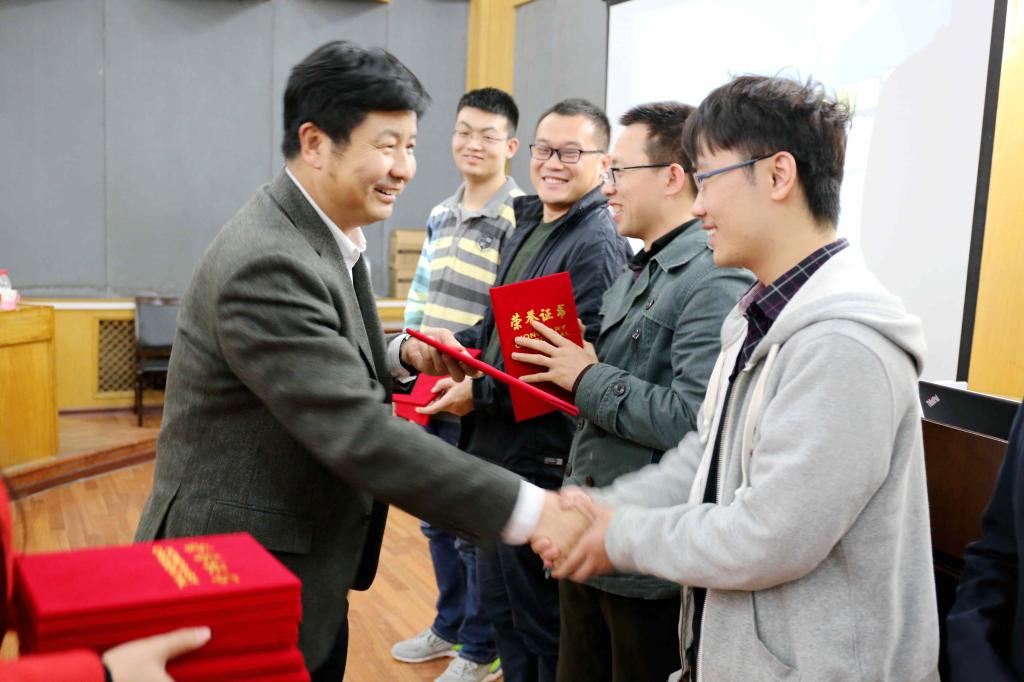 郑州大学举办首届“互联网+健康”大学生创新创业大赛（图）