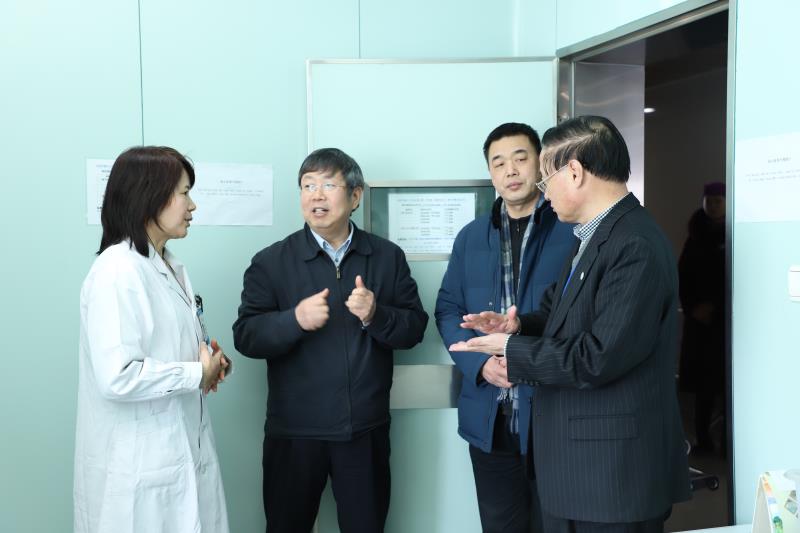 校长刘炯天院士到第一附属医院调研科研团队建设工作（图）