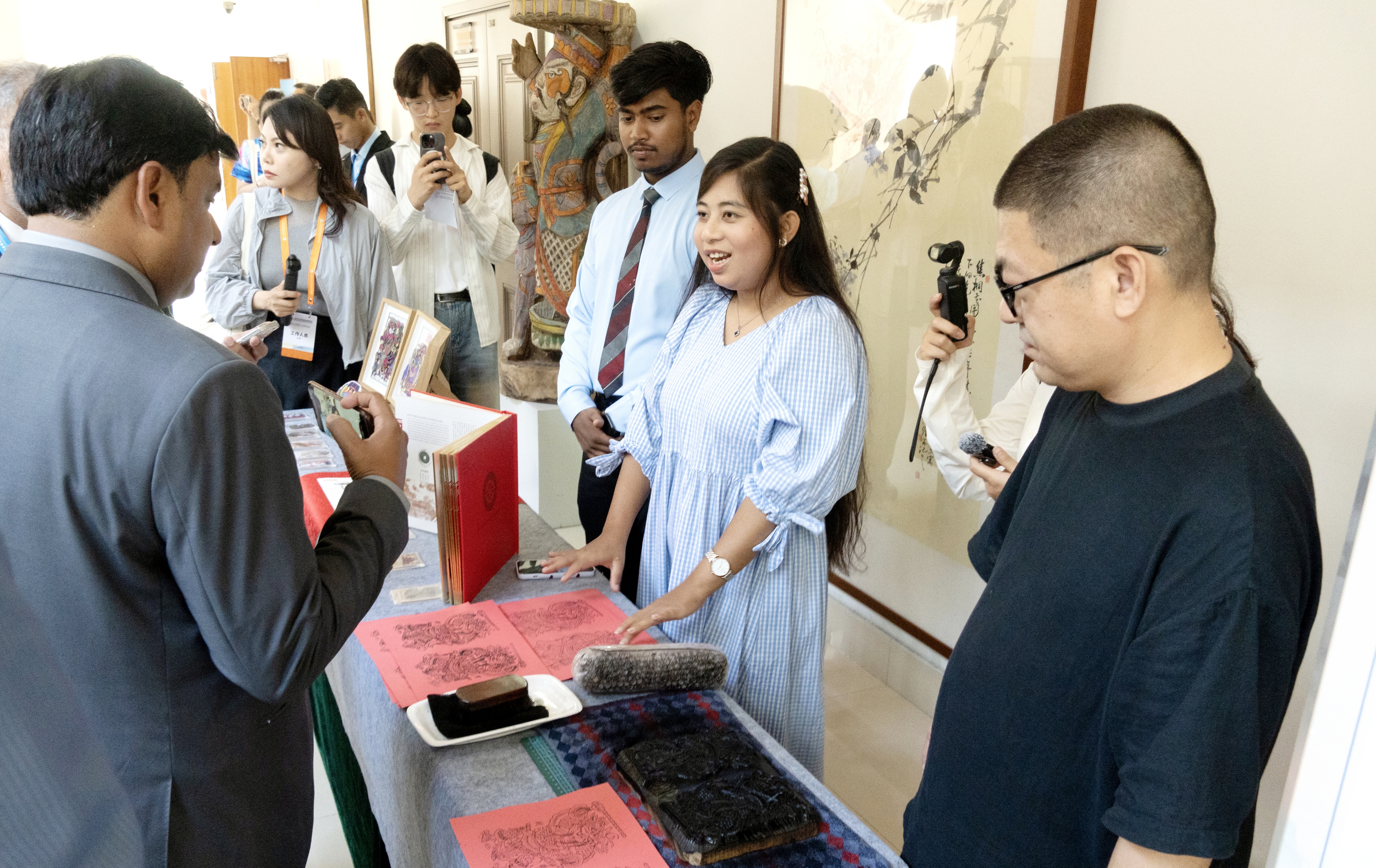 上海合作组织媒体智库峰会青年沙龙在郑州大学举办