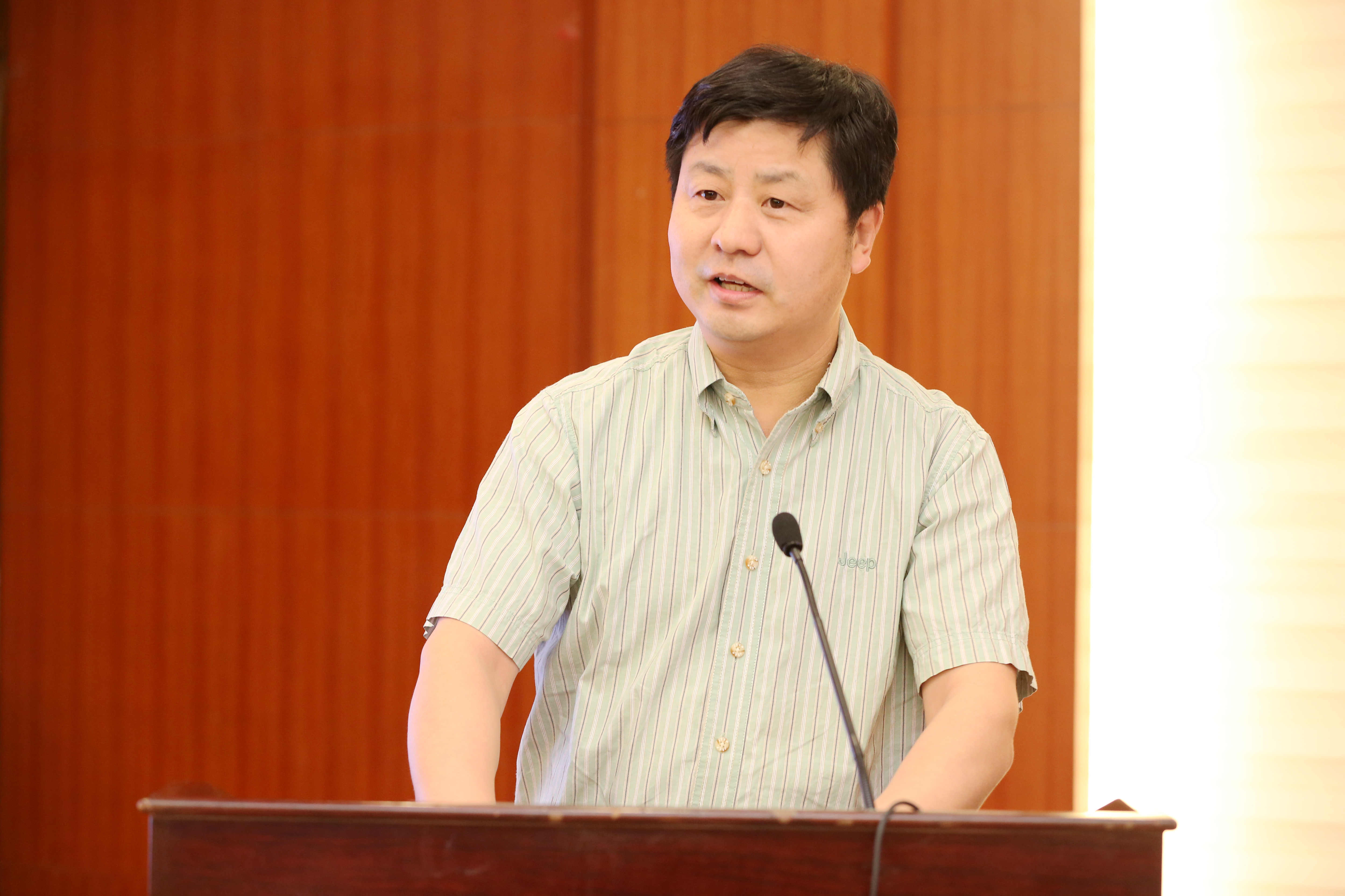 第十六届中国传播论坛暨第二届“新媒体公共传播”国际学术研讨会在郑州大学召开（图）