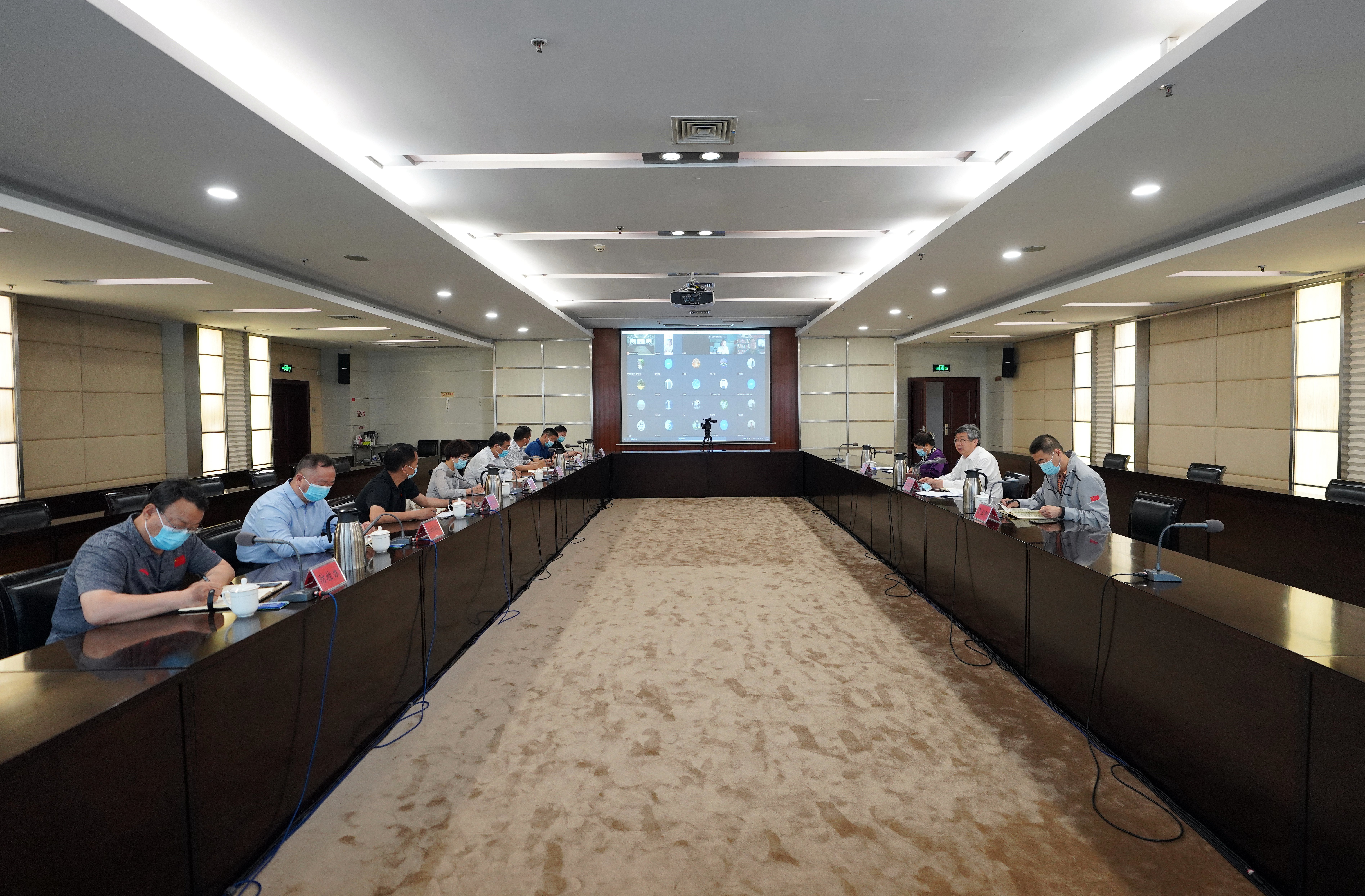 郑州大学召开院系书记、院长工作会议