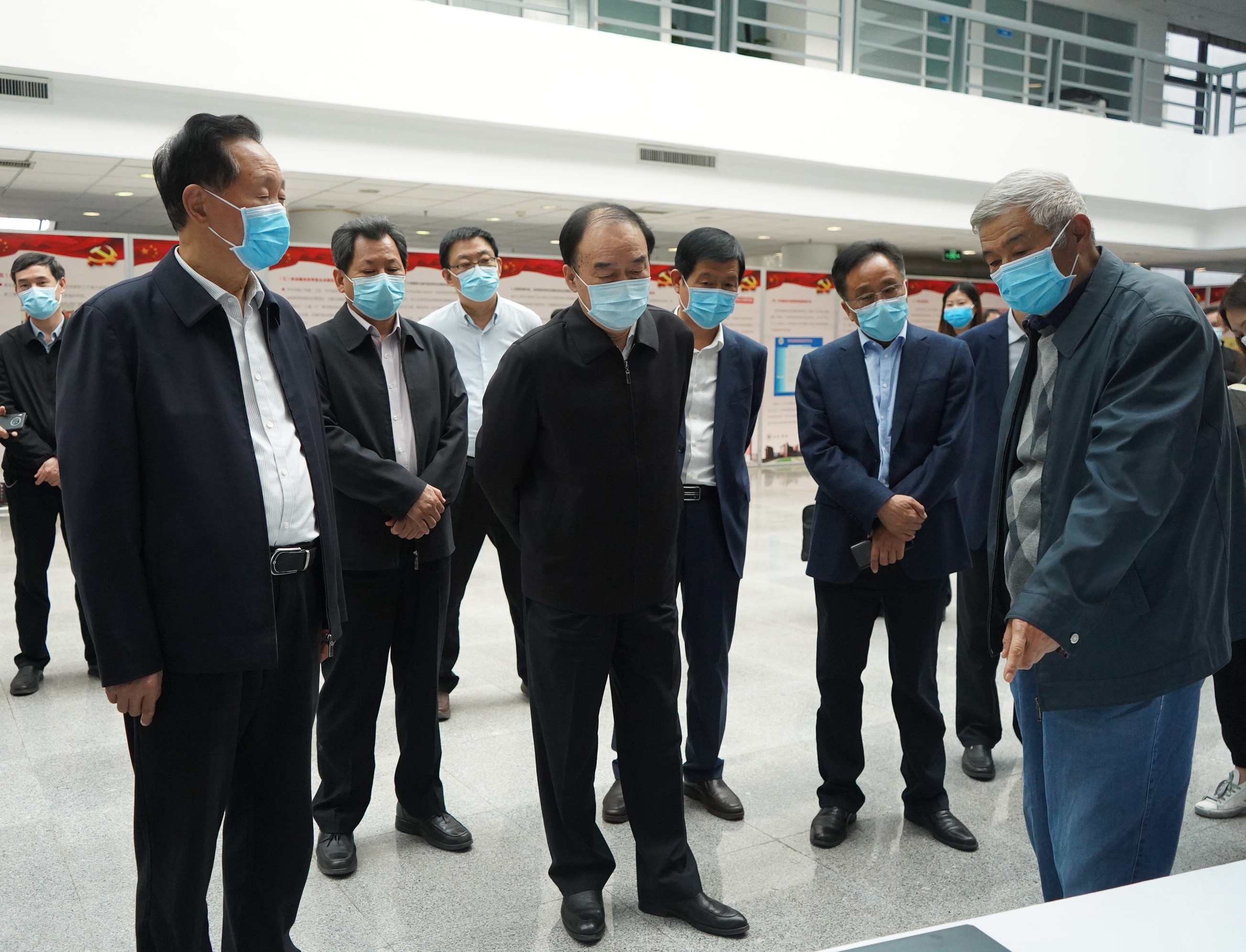 省人大常委会执法检查组来校开展高等教育法执法检查