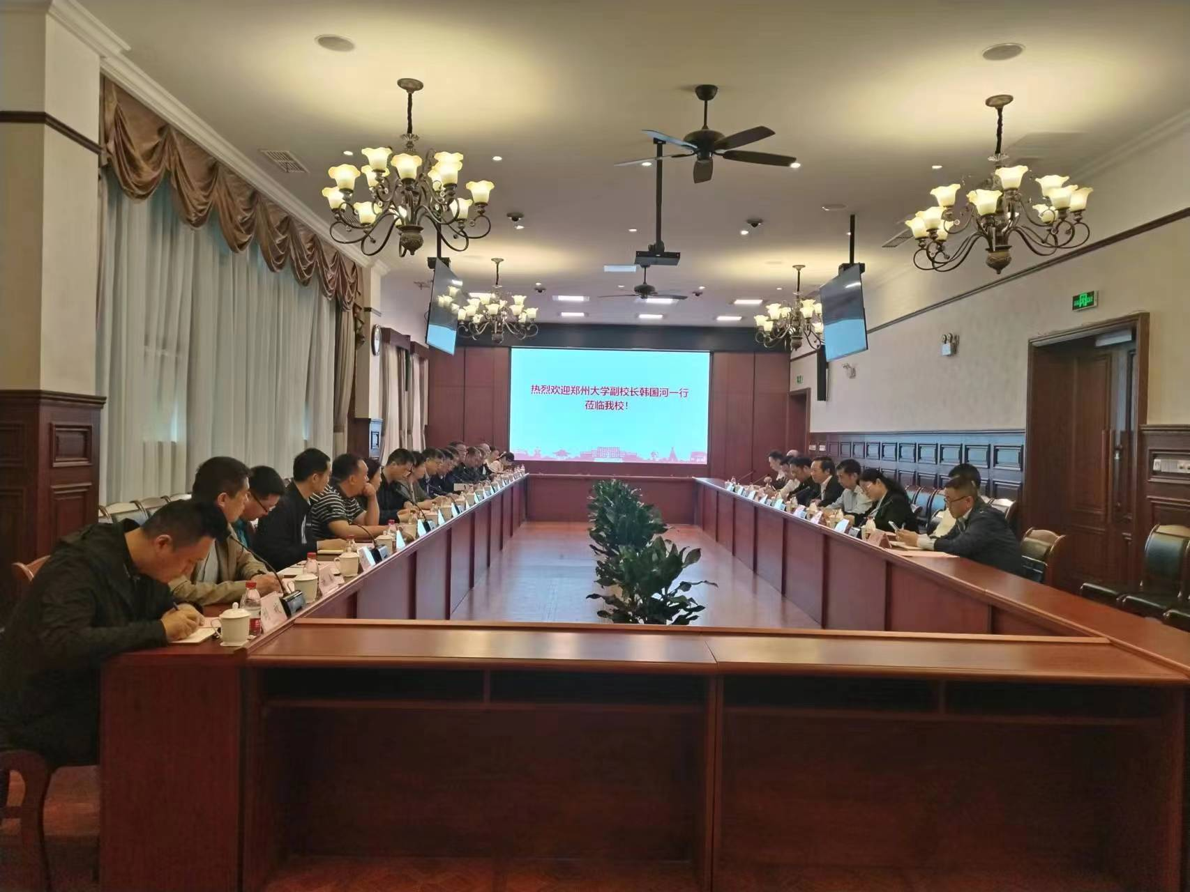 校领导带队赴华中科技大学、中山大学调研