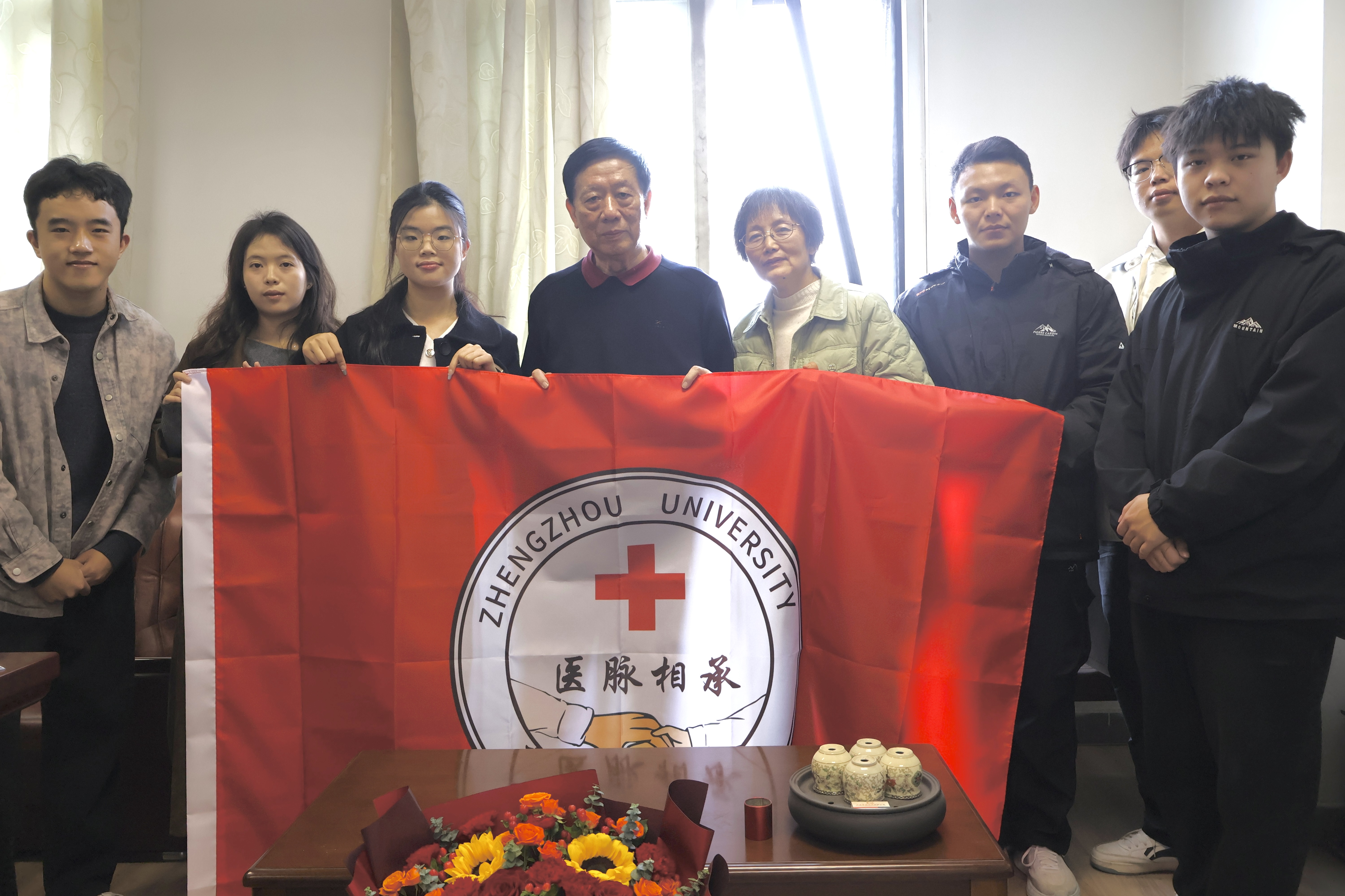 百年办学溯光：归去来兮，根植中原——一位优秀校友的医学“反哺”之路