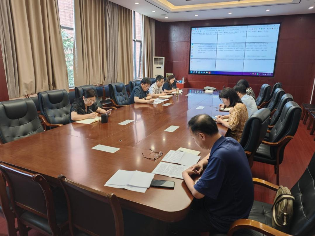 王利国深入基层党组织理论学习中心组开展巡听旁听及集体谈话