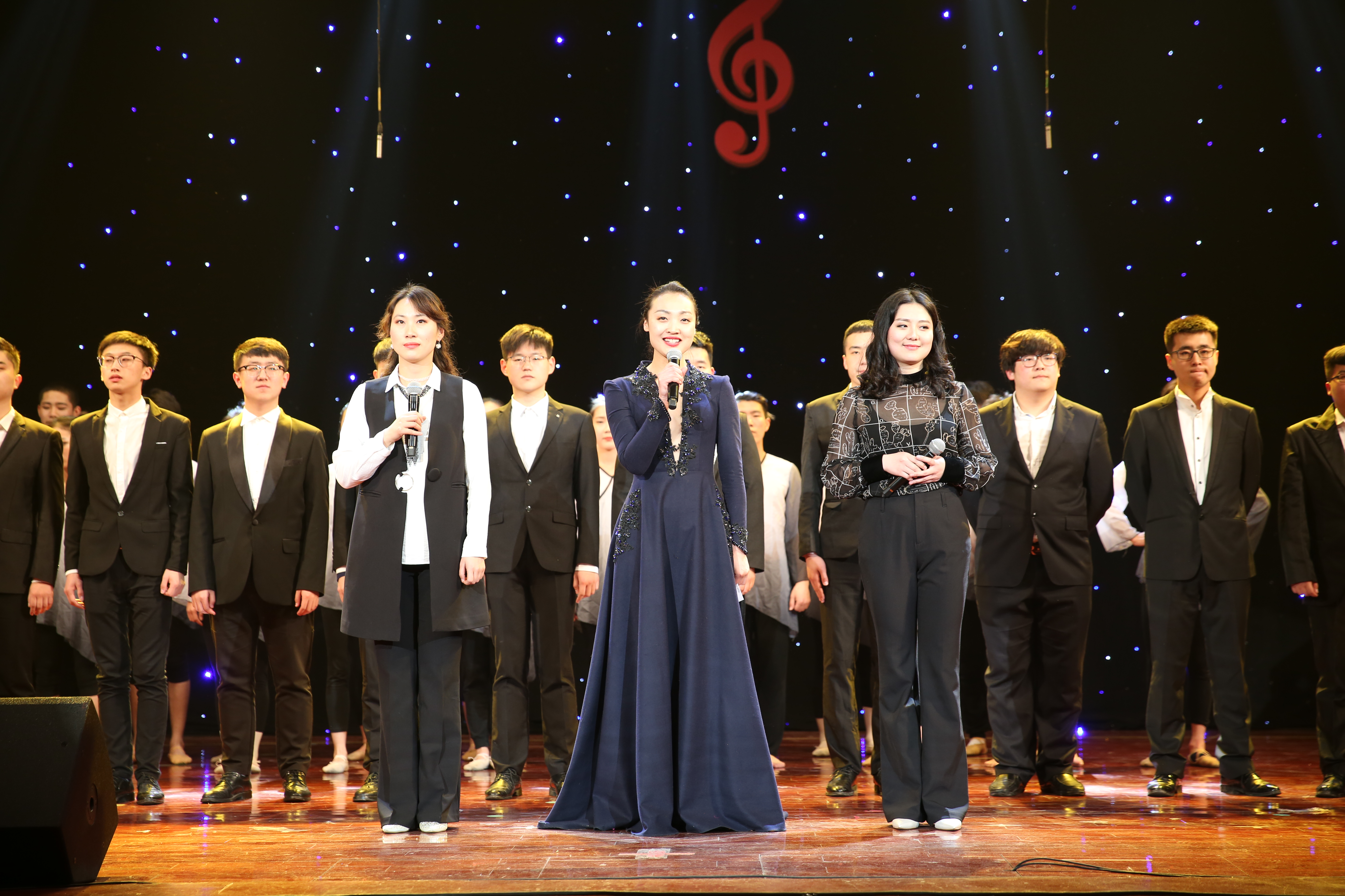 “音乐之花 郑在绽放”2017巡演在郑州大学北校区举行（图）