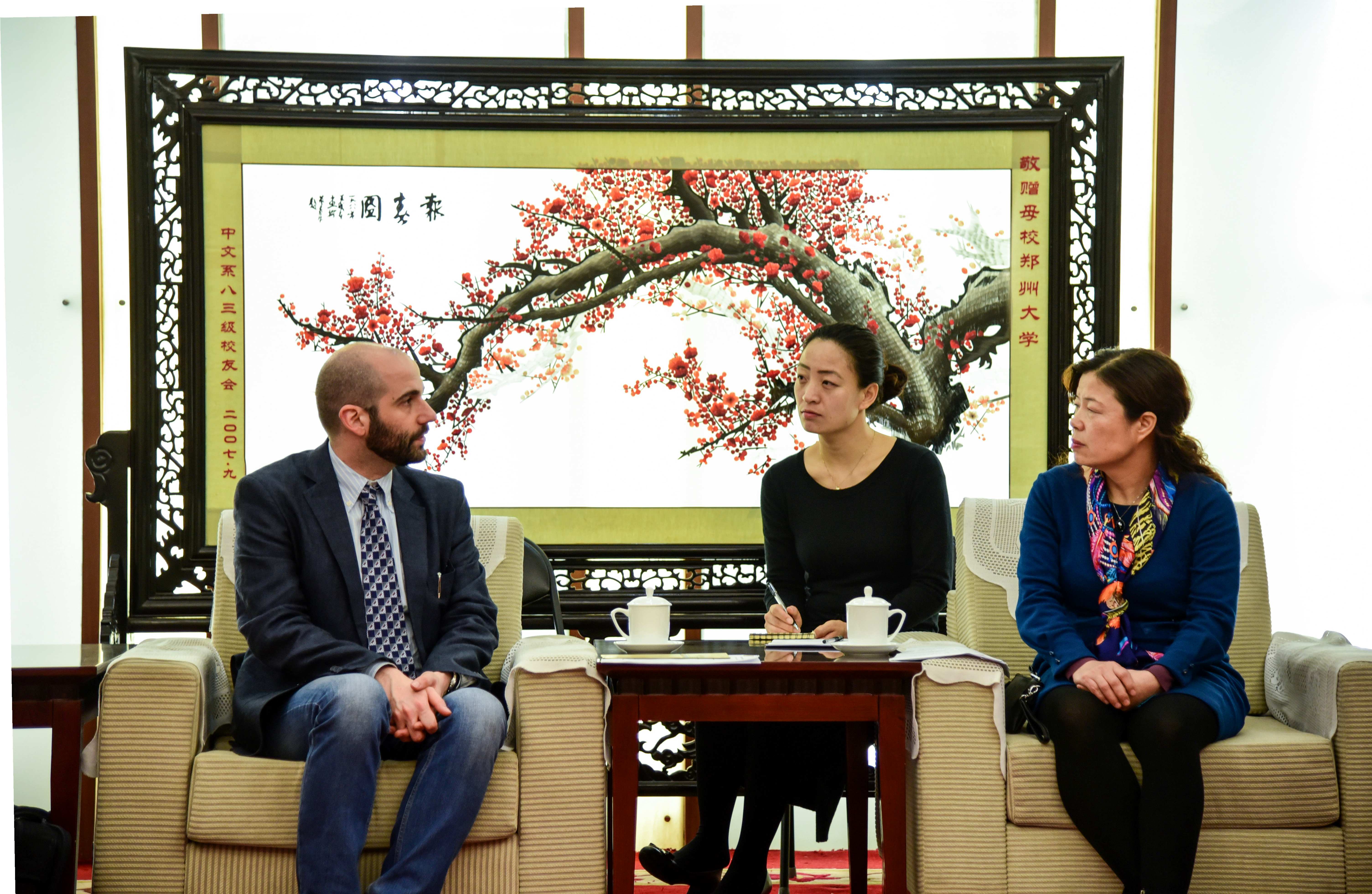 意大利圣马丁高等艺术学院副校长Francesco La Rocca访问我校