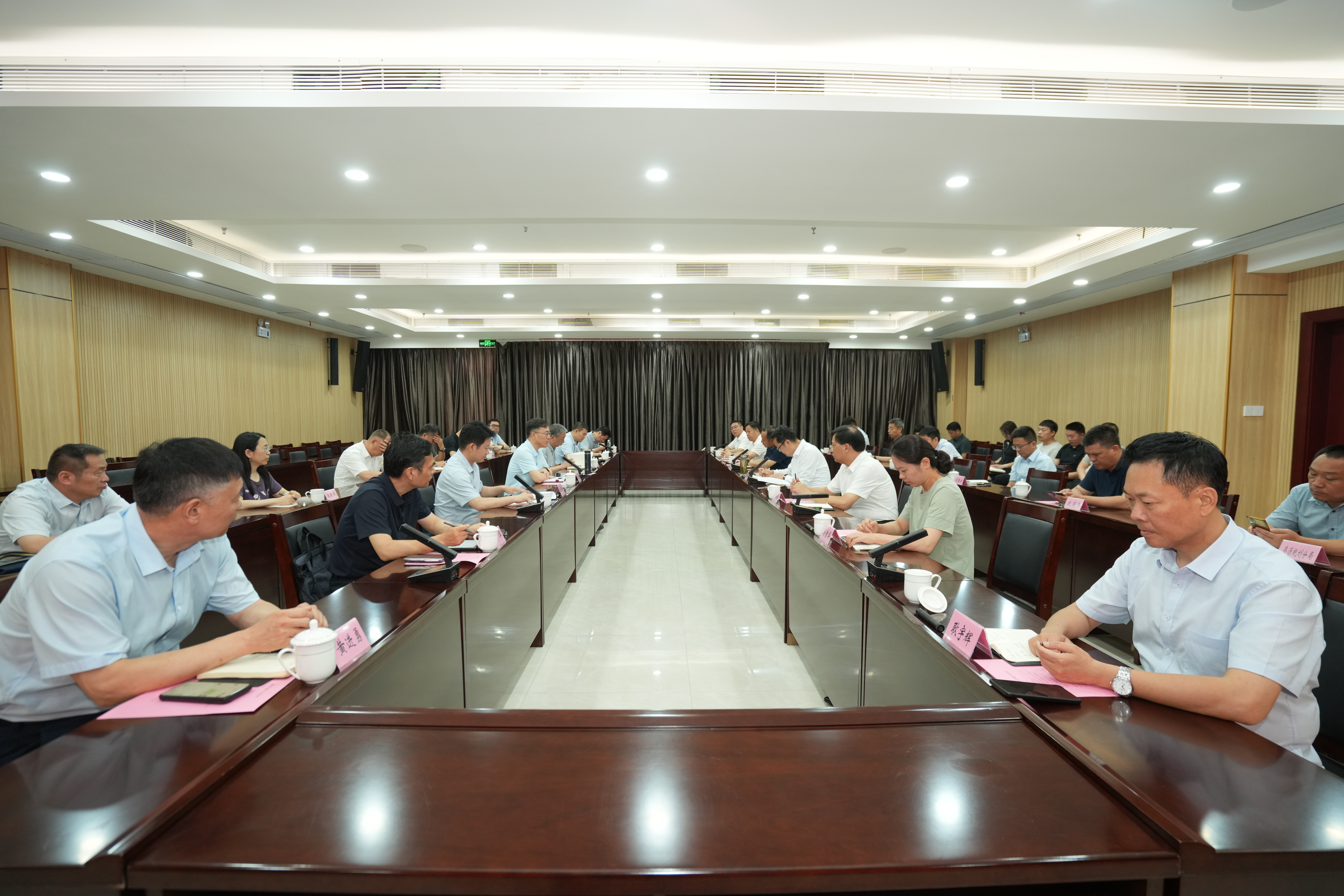 李成伟带队到郑州市惠济区调研交流