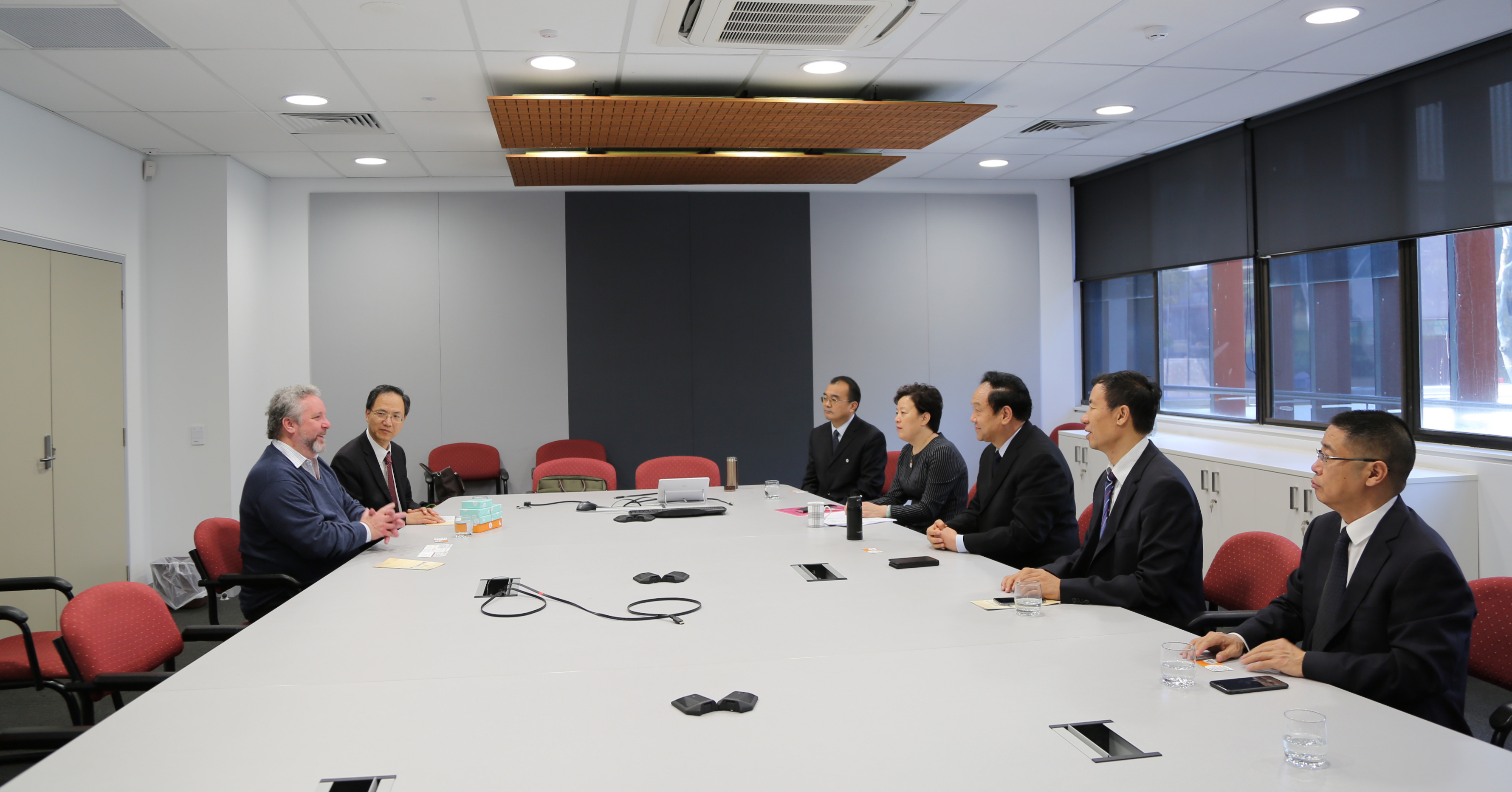 校党委书记牛书成率团访问澳大利亚和新西兰高校（图）