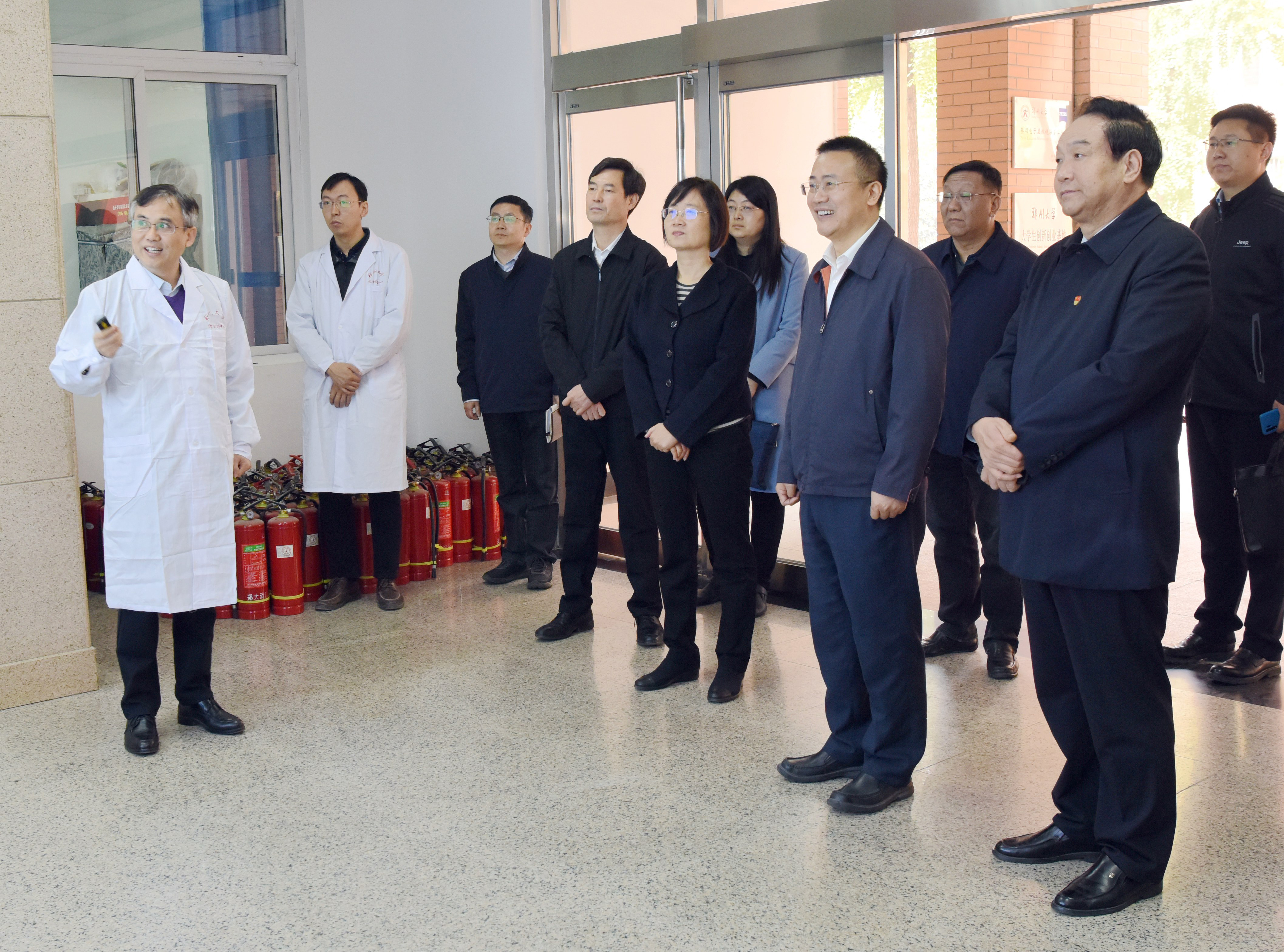 国家发展改革委社会发展司副司长蔡长华一行来校调研（图）