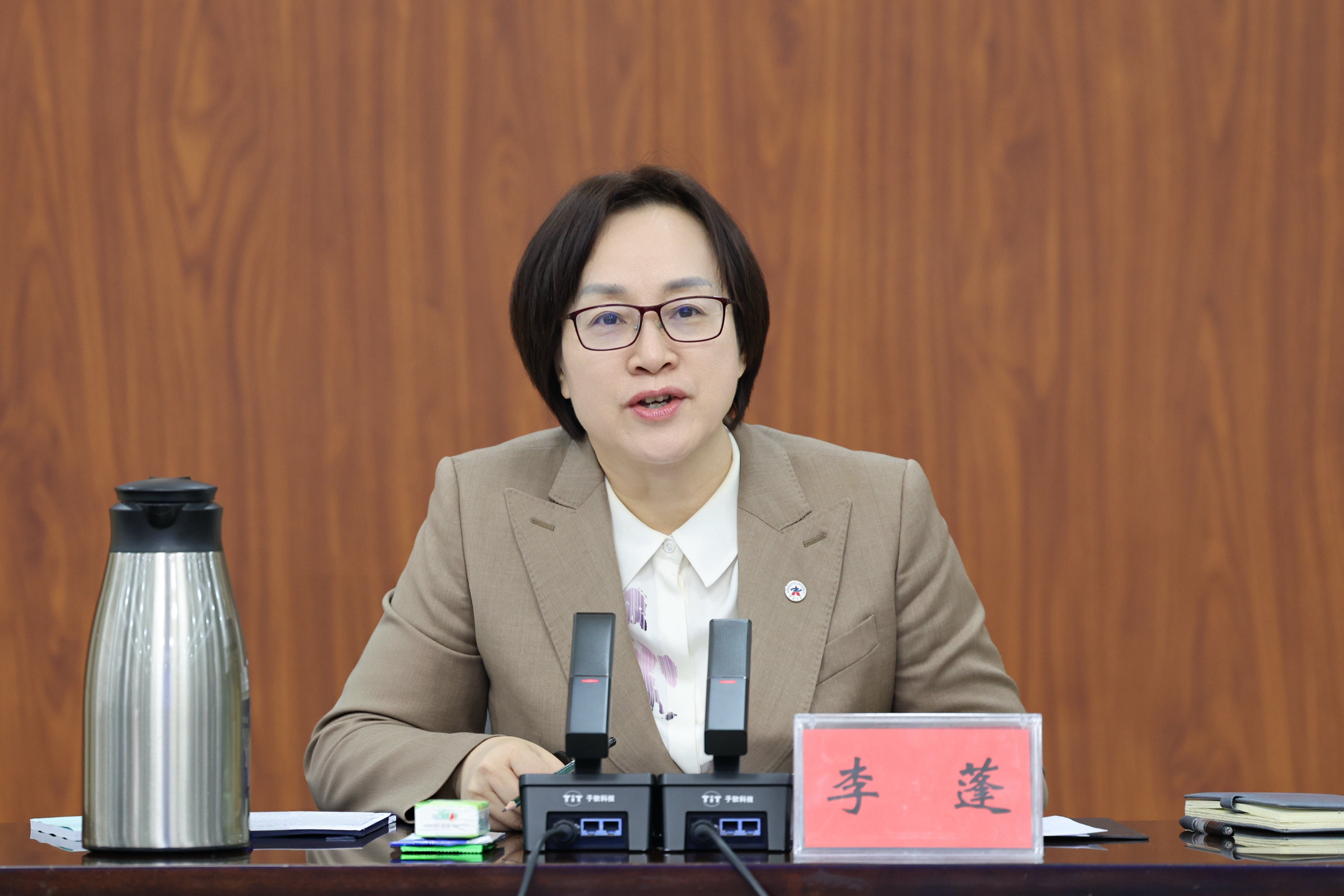 高等教育研究院举行重大委托课题启动论证会