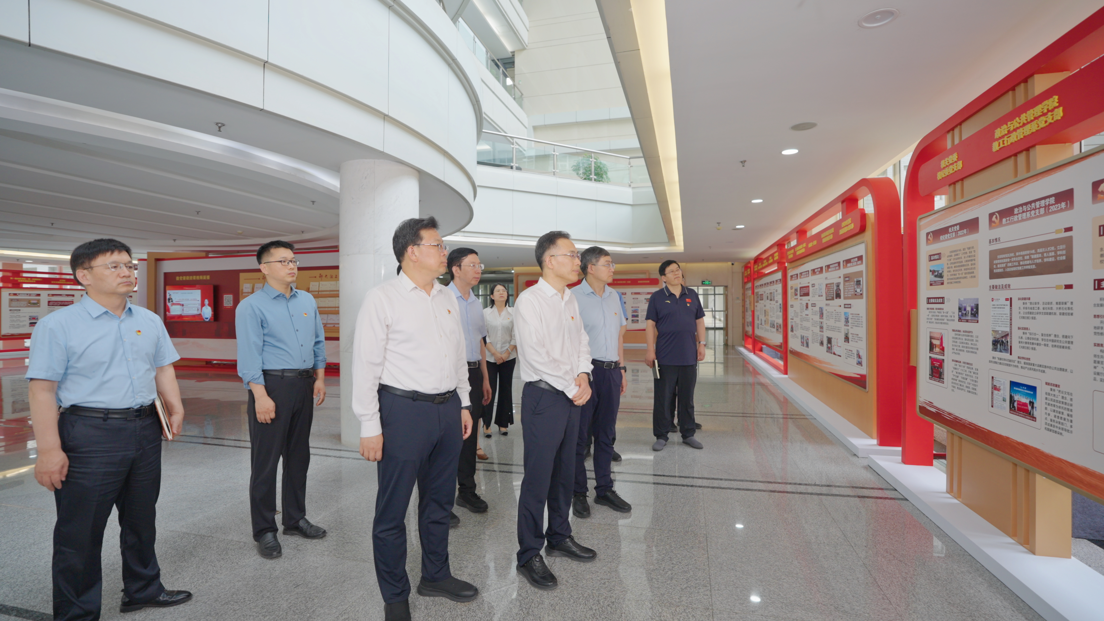 郑州大学举办党建“双创”成果展