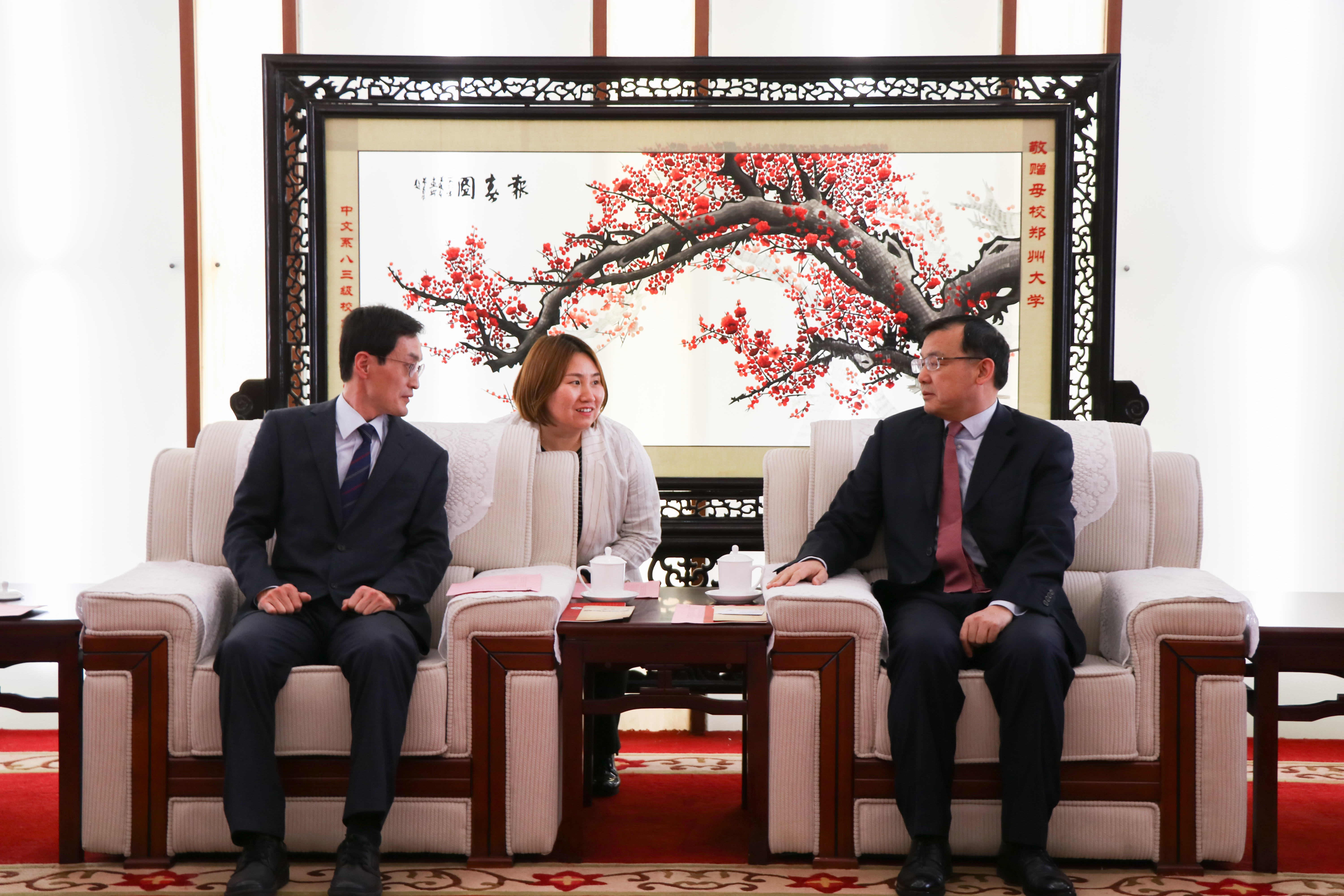 韩国安东科学大学校长一行来校访问（图）