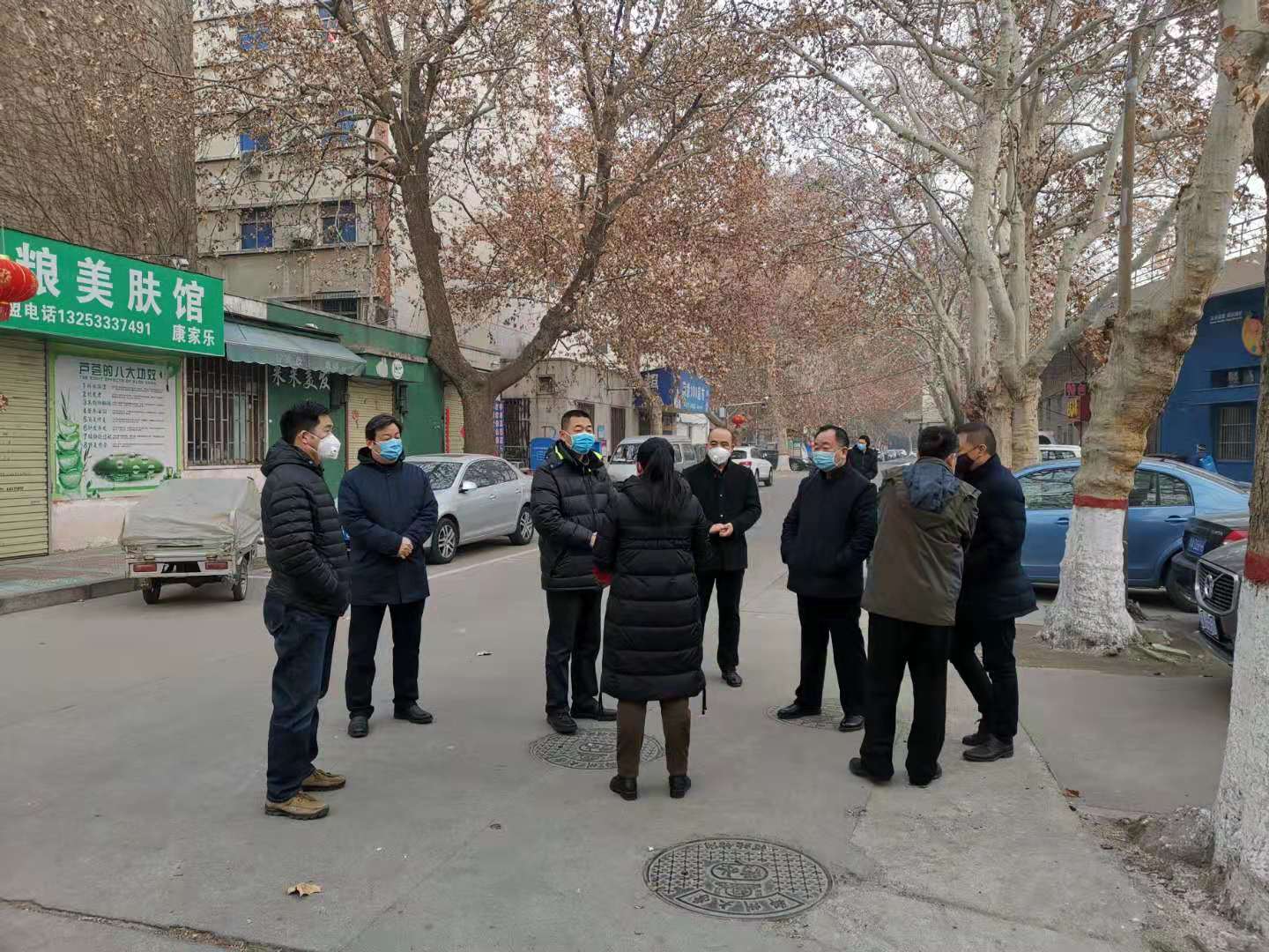 校领导到南校区检查指导疫情防控工作（图）