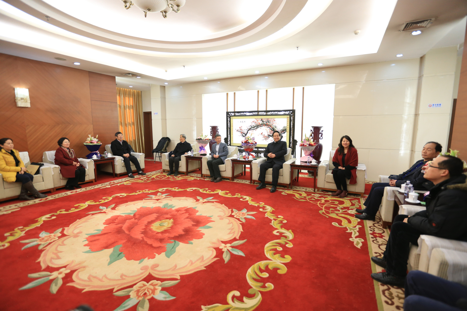 河南省科学技术协会来校看望慰问院士