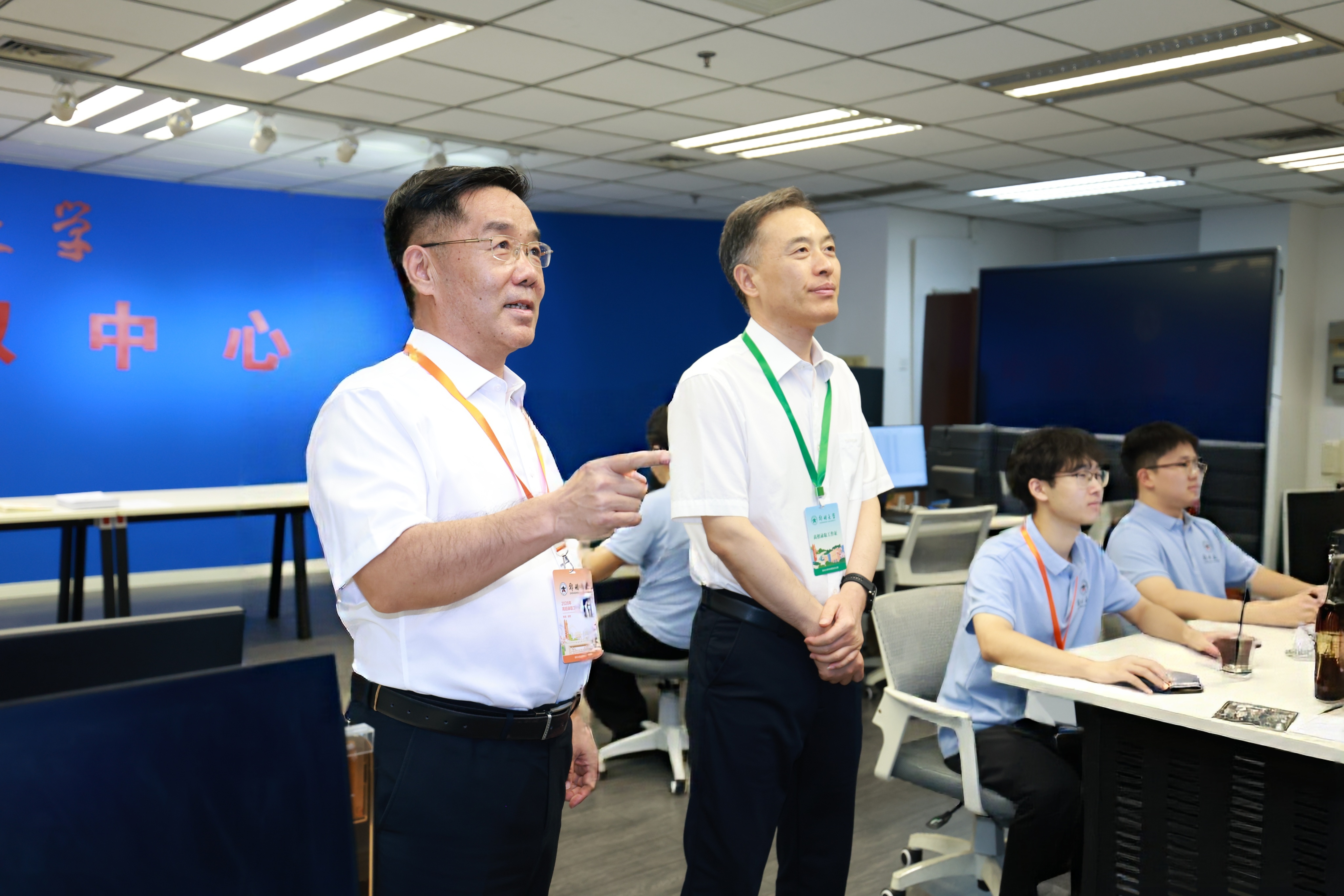 李成伟调研2026年本科招生录取工作