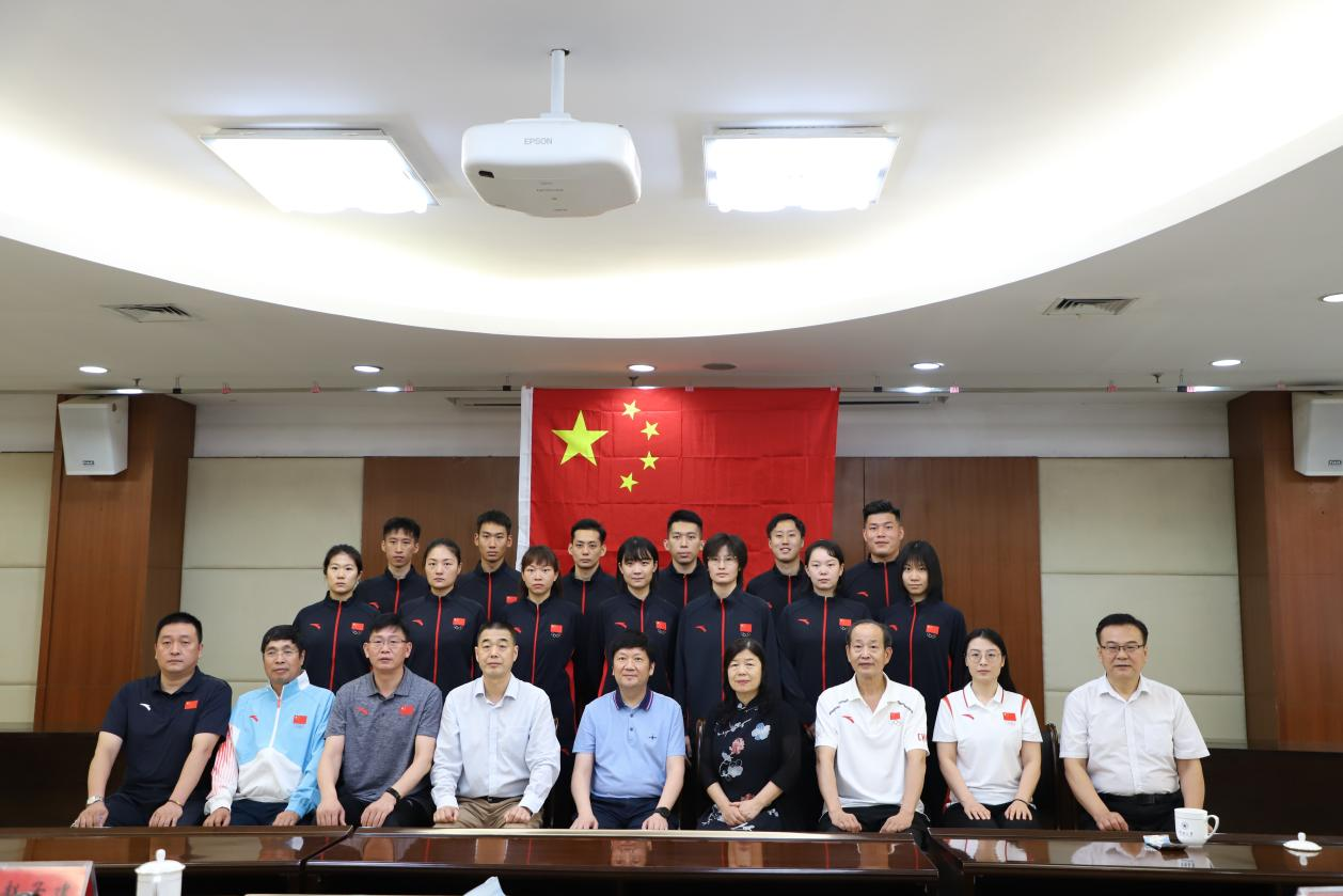 第11届世界运动会中国国家荷球队行前教育大会暨出征仪式在郑州大学举行