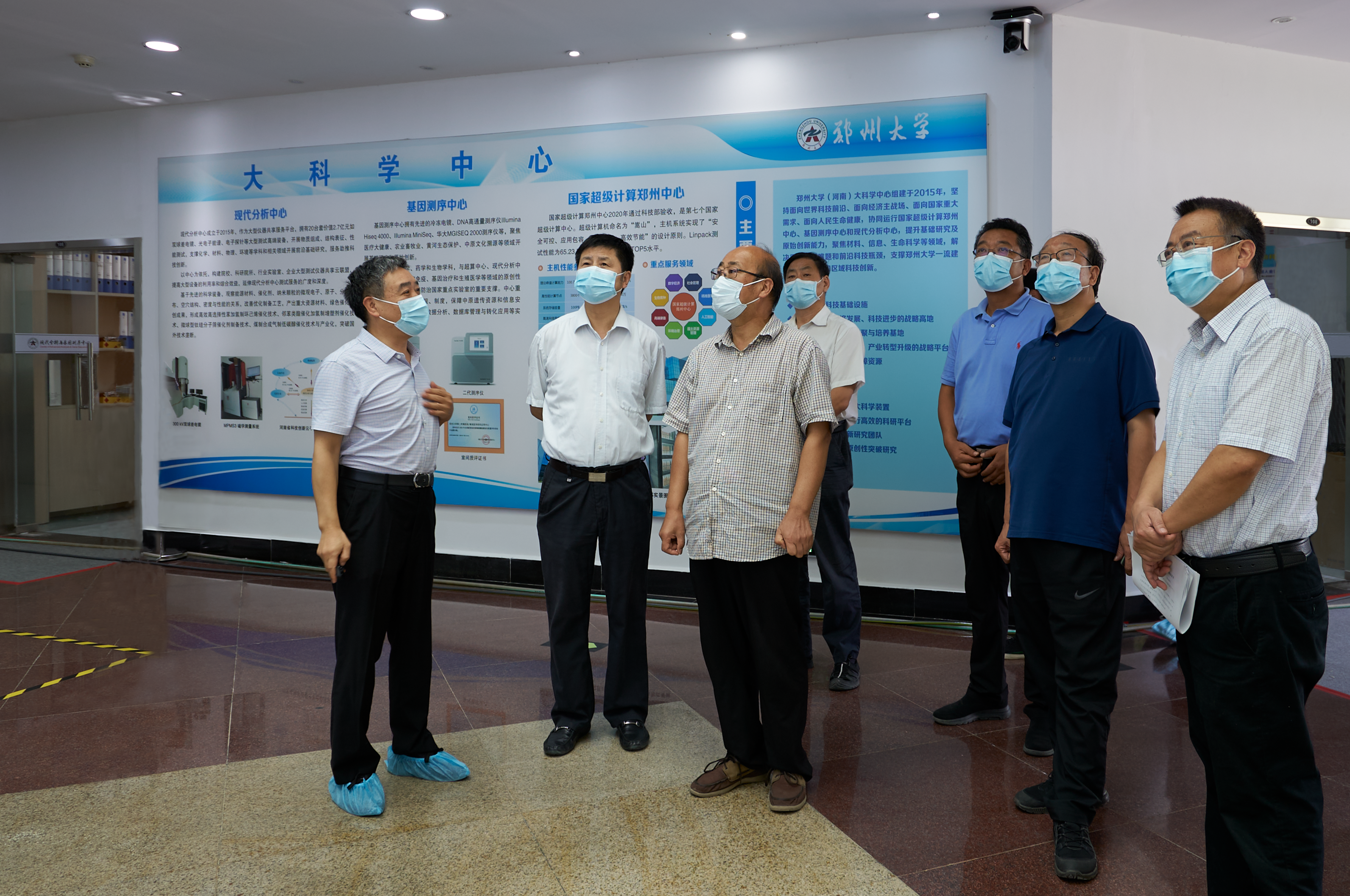 郑州市人大常委会主任胡荃来校调研人大代表在灾后重建工作中履职情况