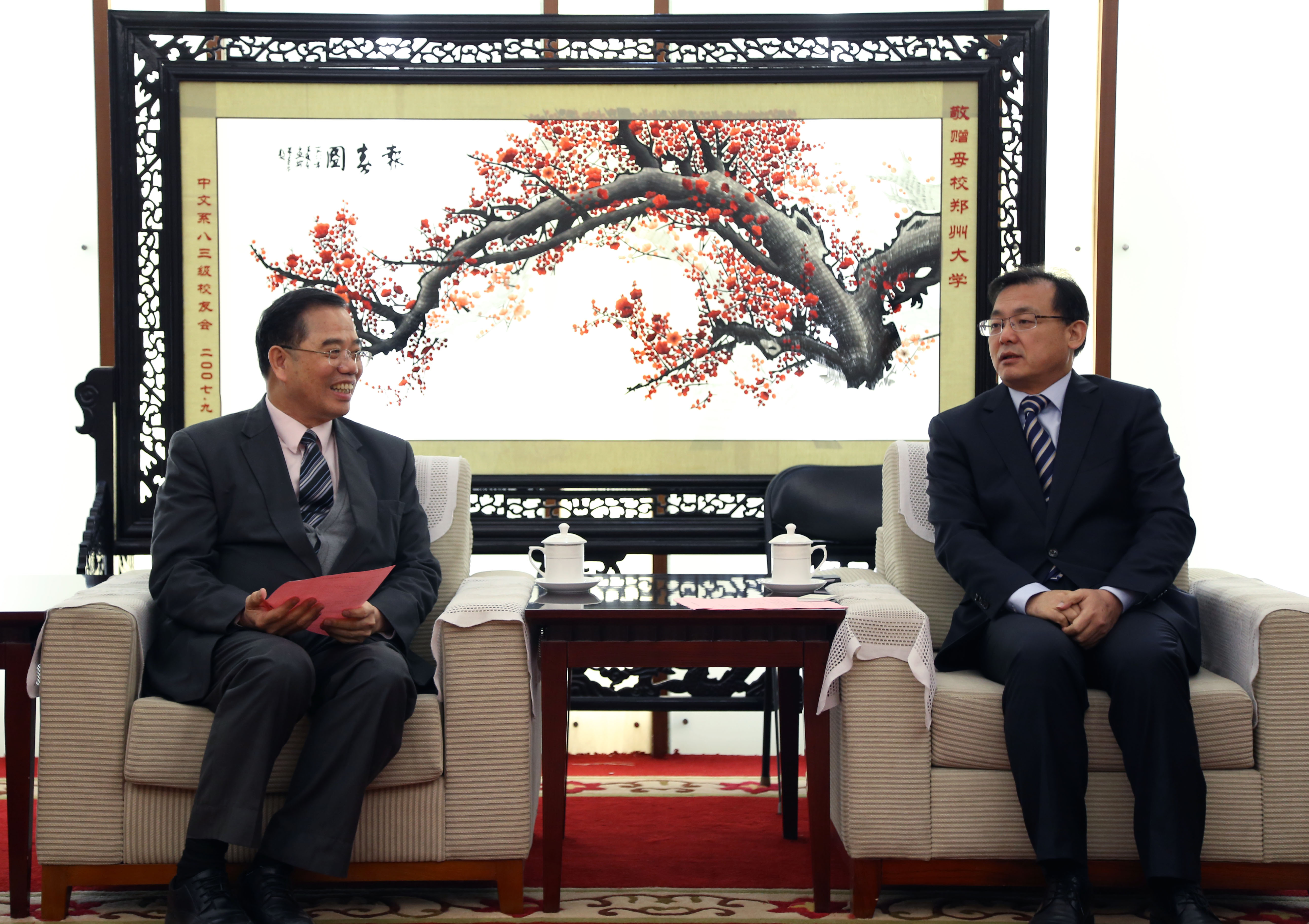 台湾南华大学副校长吴万益来我校访问交流（图）