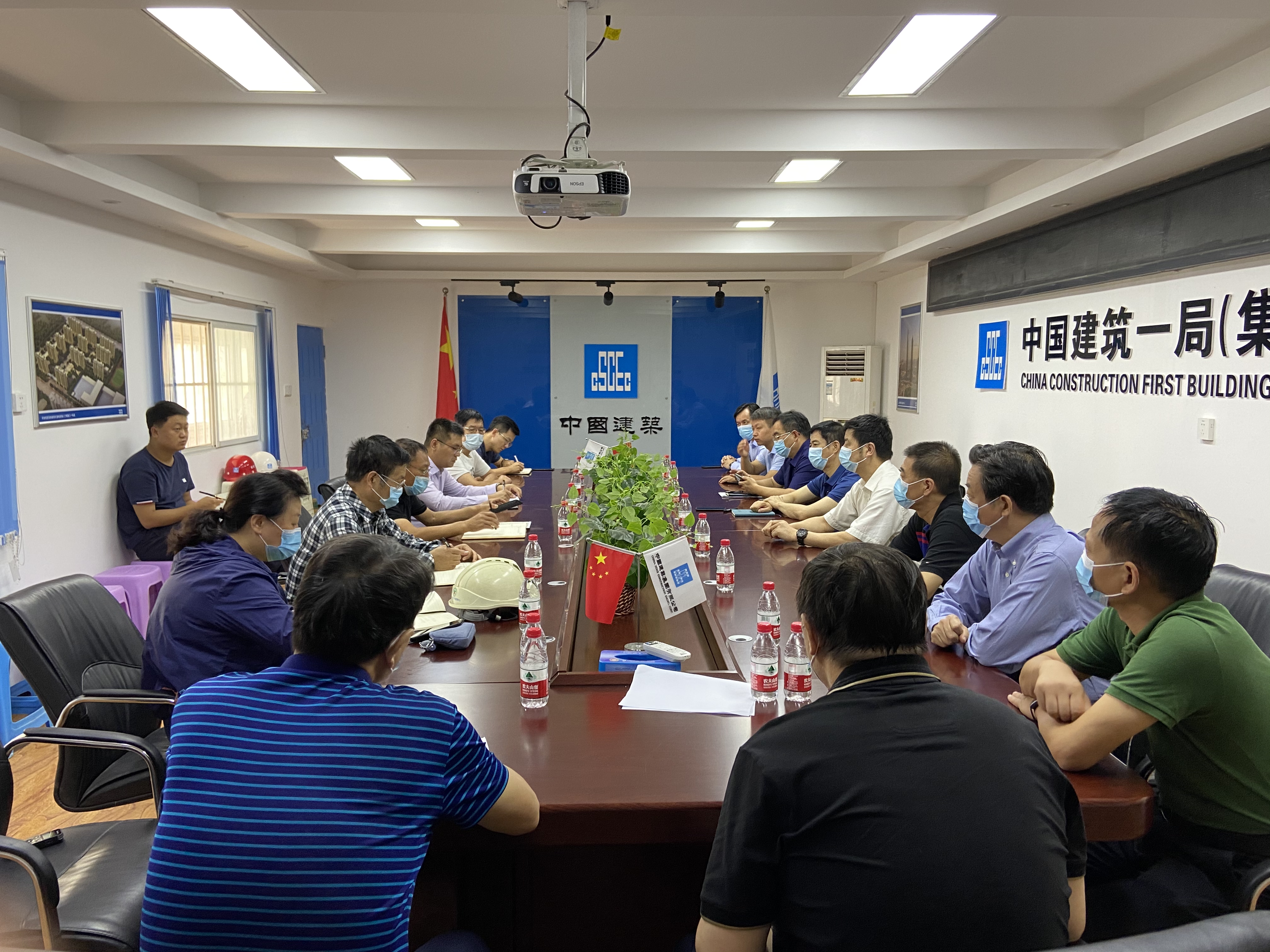 校领导到学校人才公寓建设工地和护理与健康学院调研