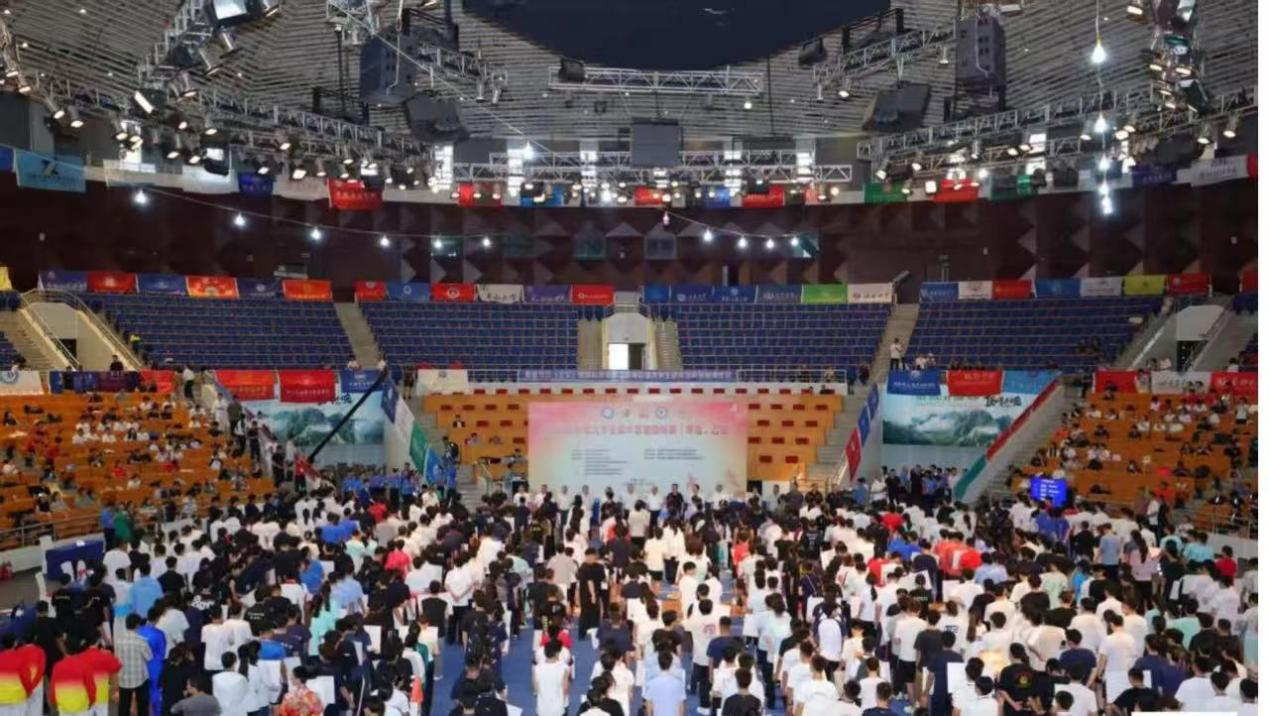 郑州大学武术队在中国大学生武术套路锦标赛中斩获佳绩