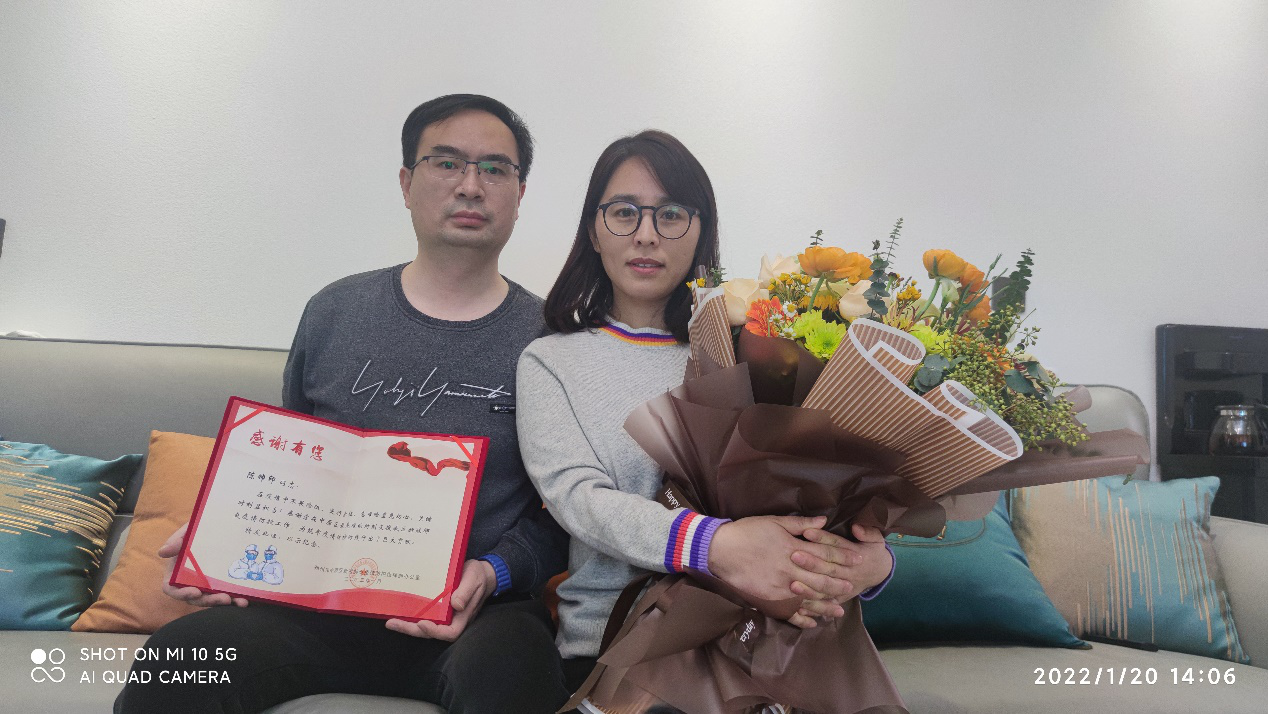 郑大故事：有一种爱，叫与你并肩作战——记公共卫生学院“80后”抗疫夫妻