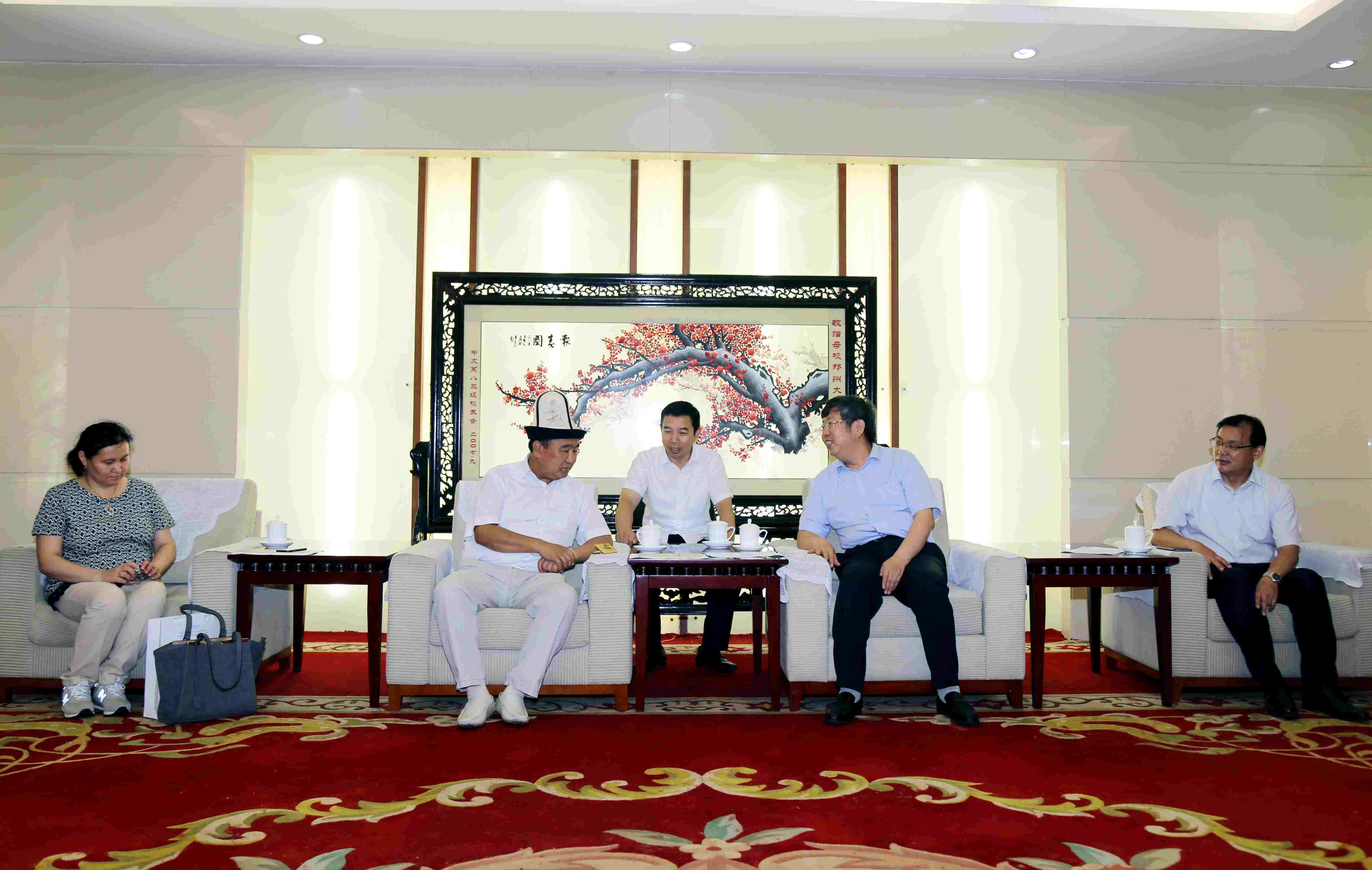 吉尔吉斯斯坦国立工程交通与建筑大学副校长访问我校(图)