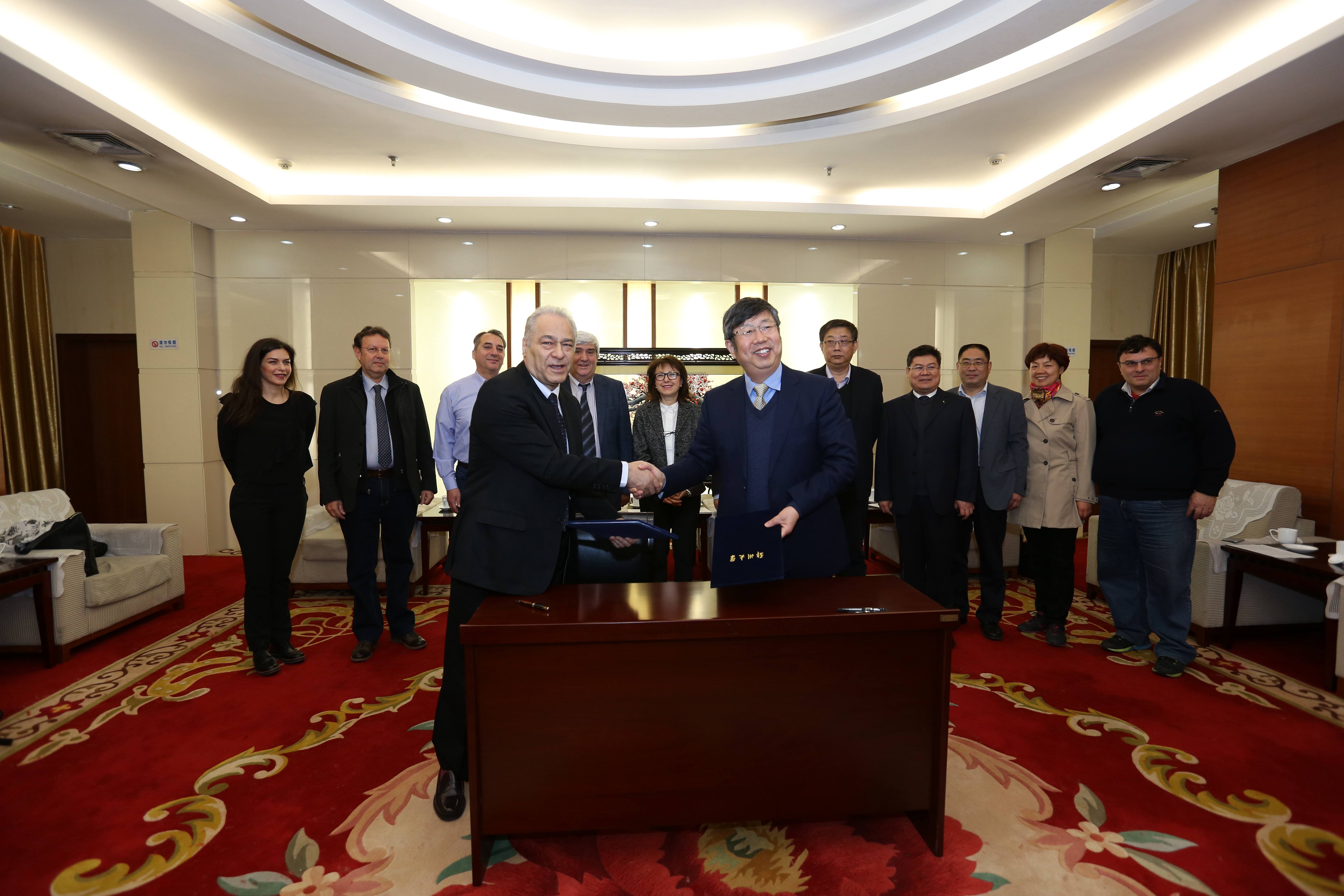 校长刘炯天院士会见希腊雅典理工教育大学校长一行（图）