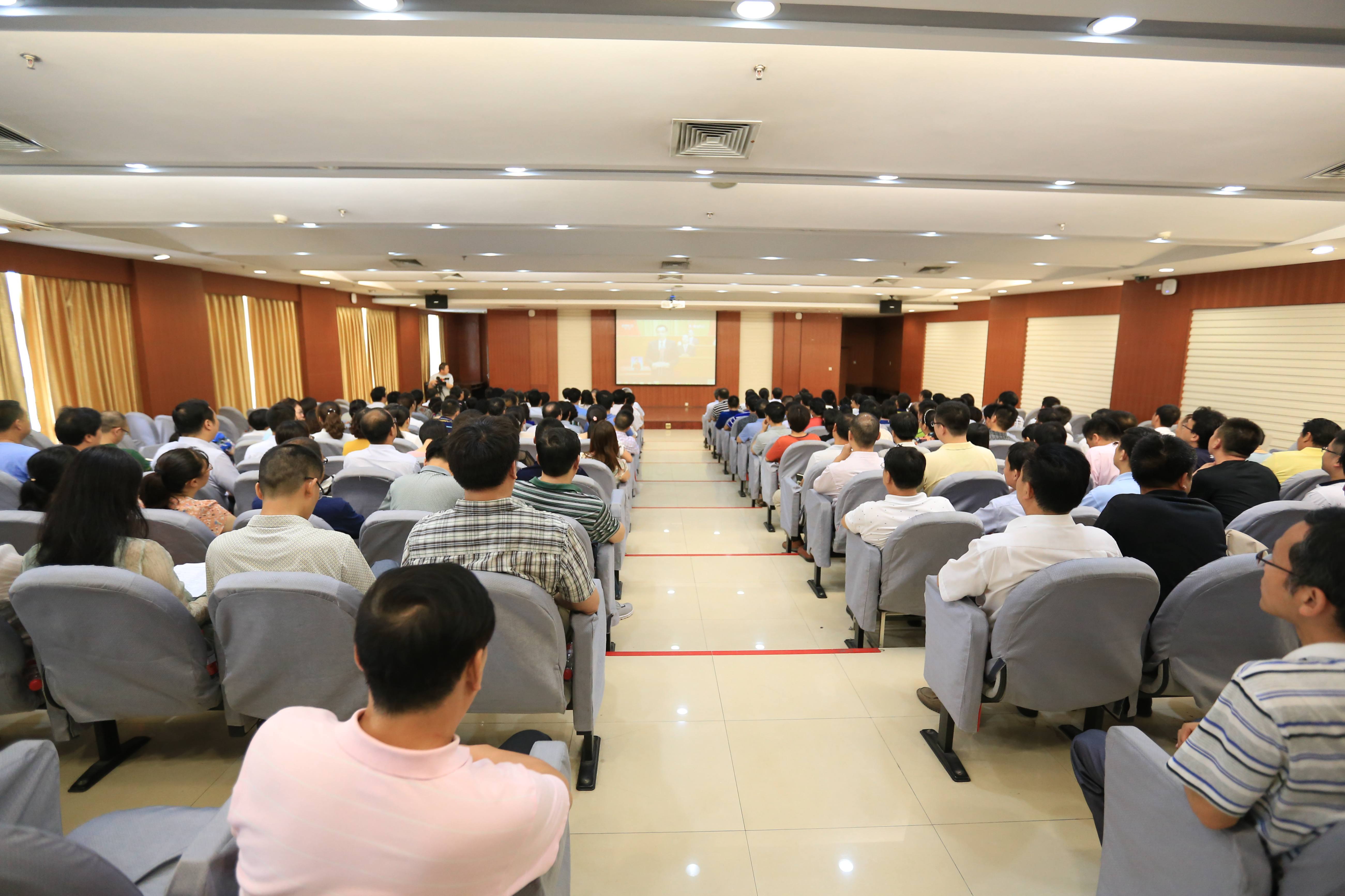 郑州大学认真组织收听收看庆祝建党95周年大会直播（图）