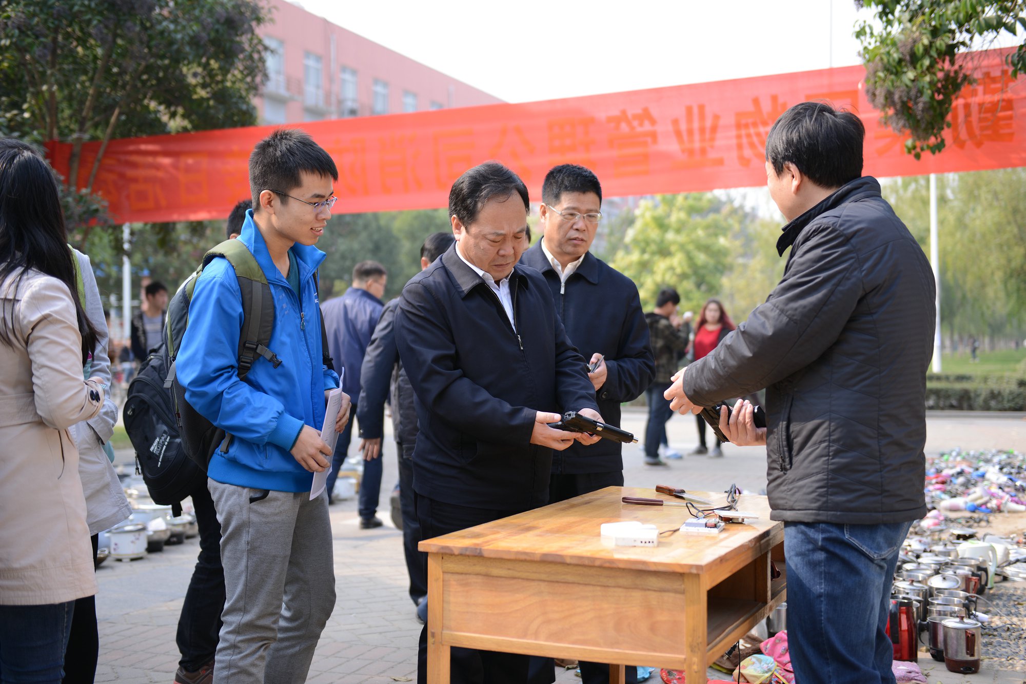 郑州大学组织开展“119”消防宣传周活动