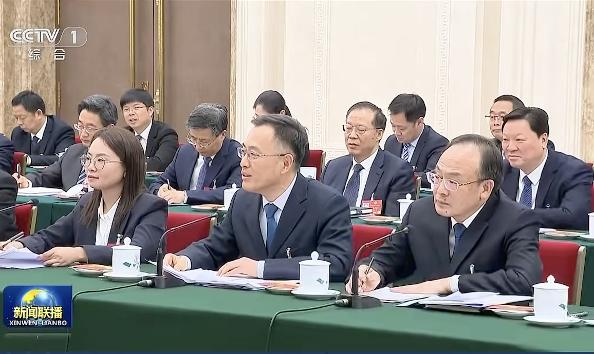 李强总理参加河南代表团审议 全国人大代表、校党委书记李成伟在会上发言