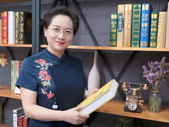 郑大故事：星空任翱翔 逐梦不停息——记国际教育学院黄卓明教授