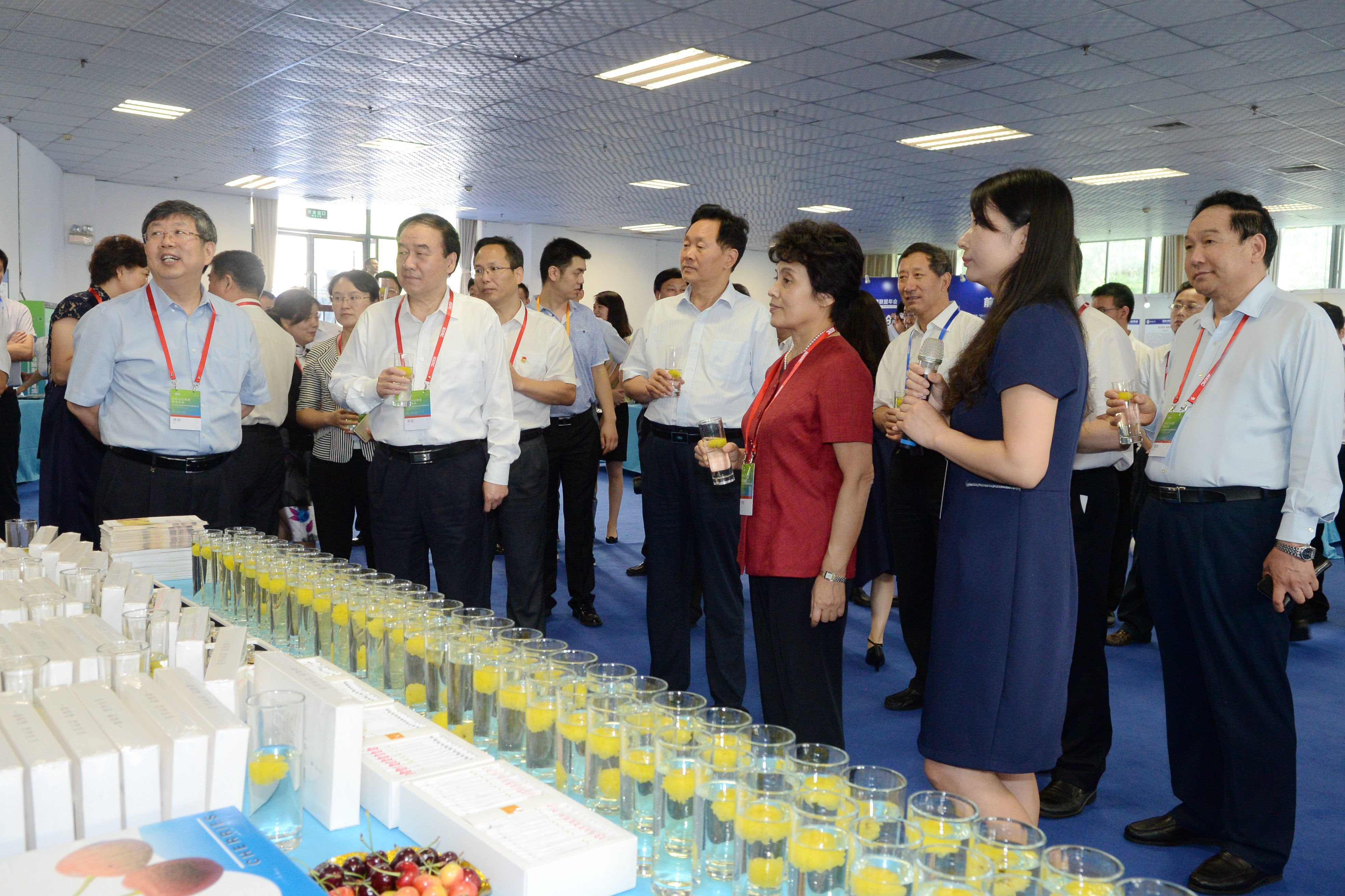 教育部副部长林蕙青来郑州大学视察工作（图）