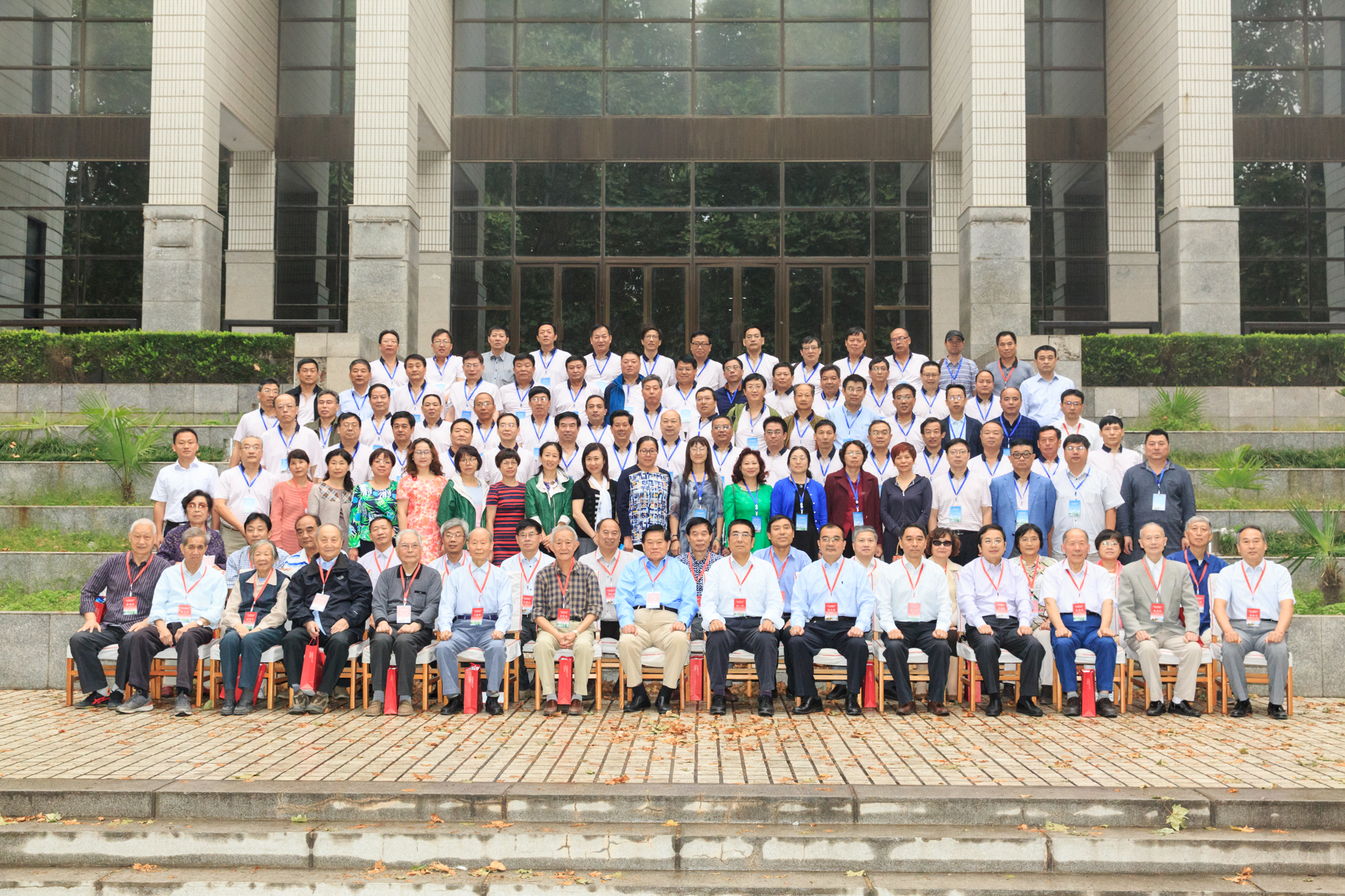 郑州大学化工与能源学院（原郑州工学院化工系）1981级校友举办毕业30周年座谈会