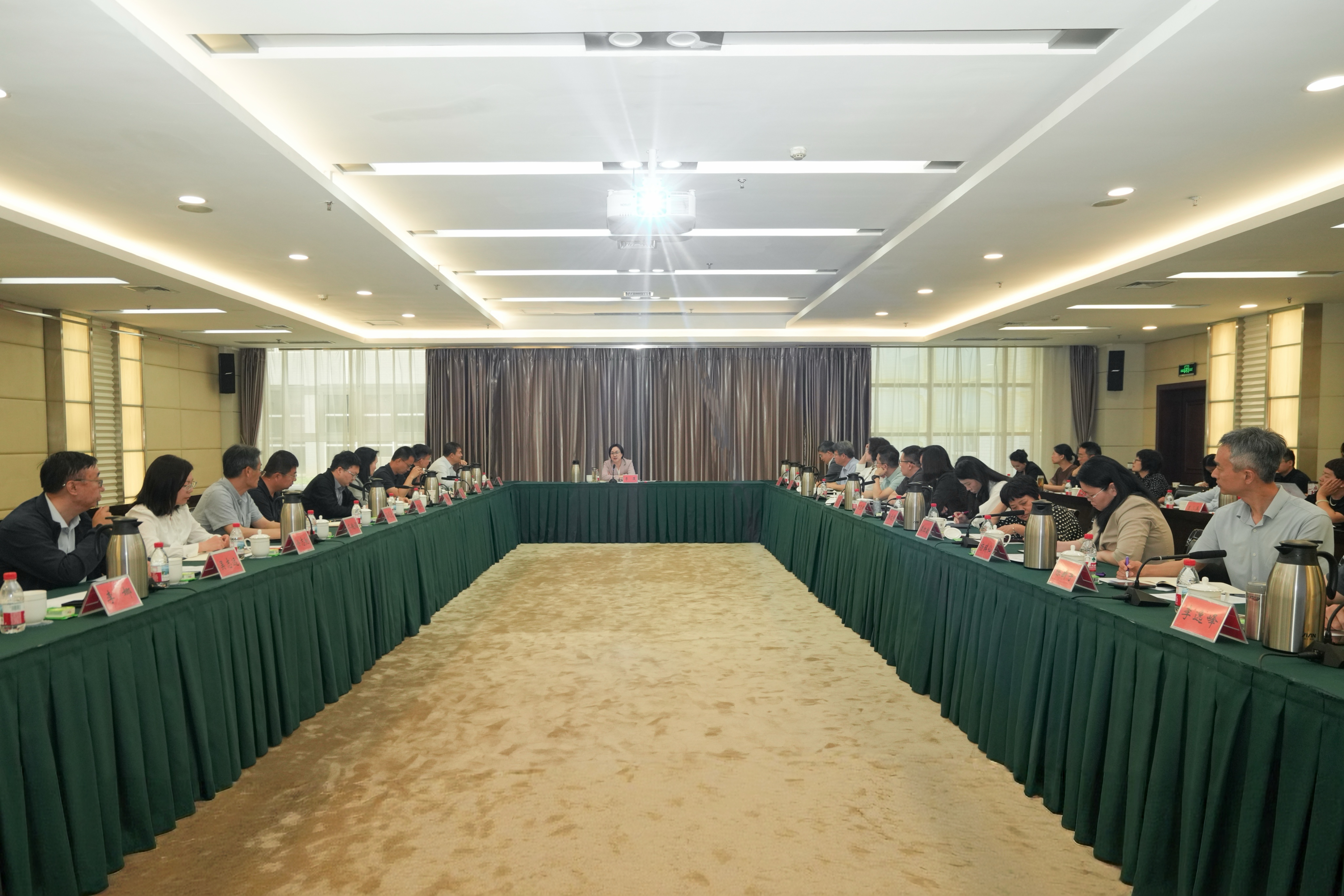 郑州大学召开习近平总书记“5·17”重要讲话十周年暨“十五五”时期哲学社会科学高质量发展座谈会