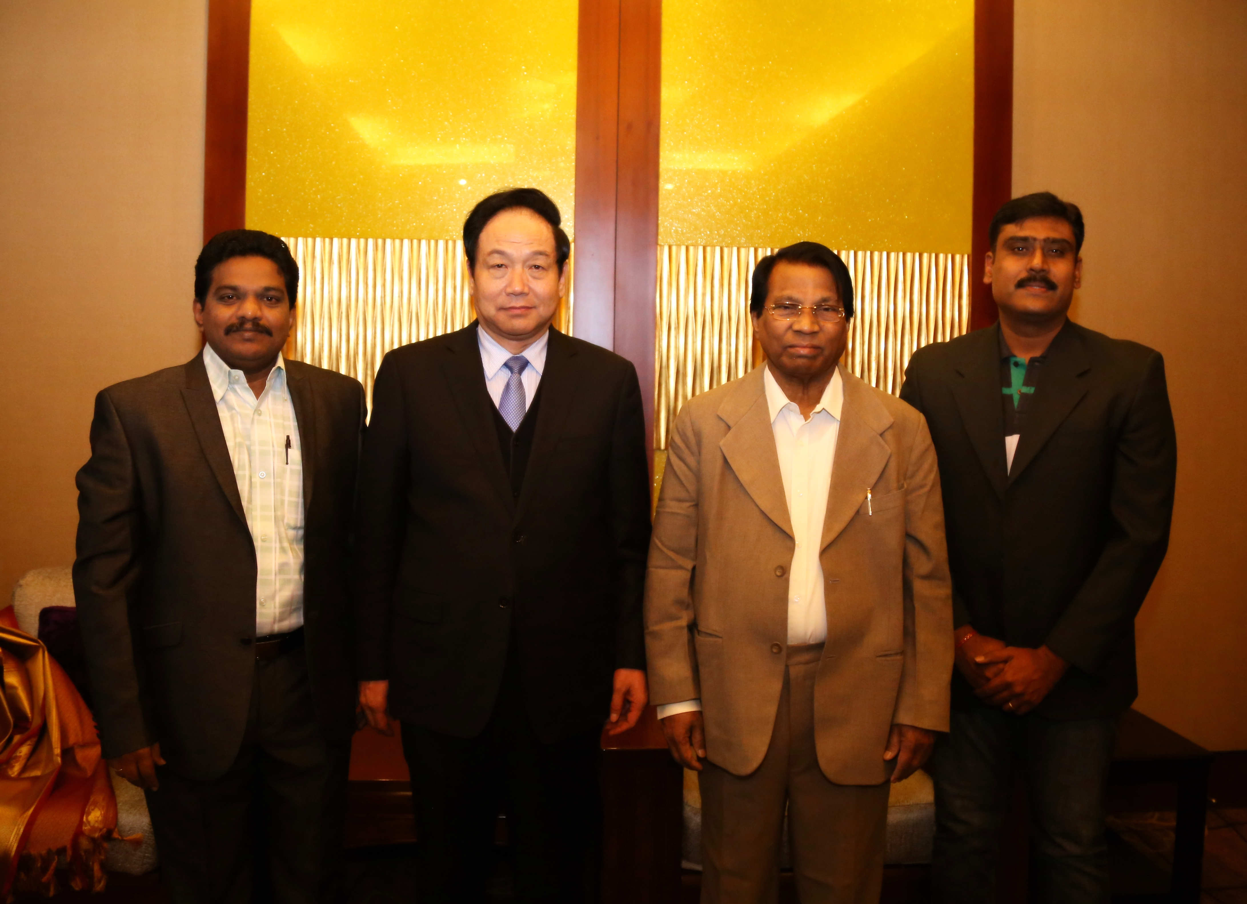 印度韦洛尔科技大学校长G.Viswanathan一行访问我校