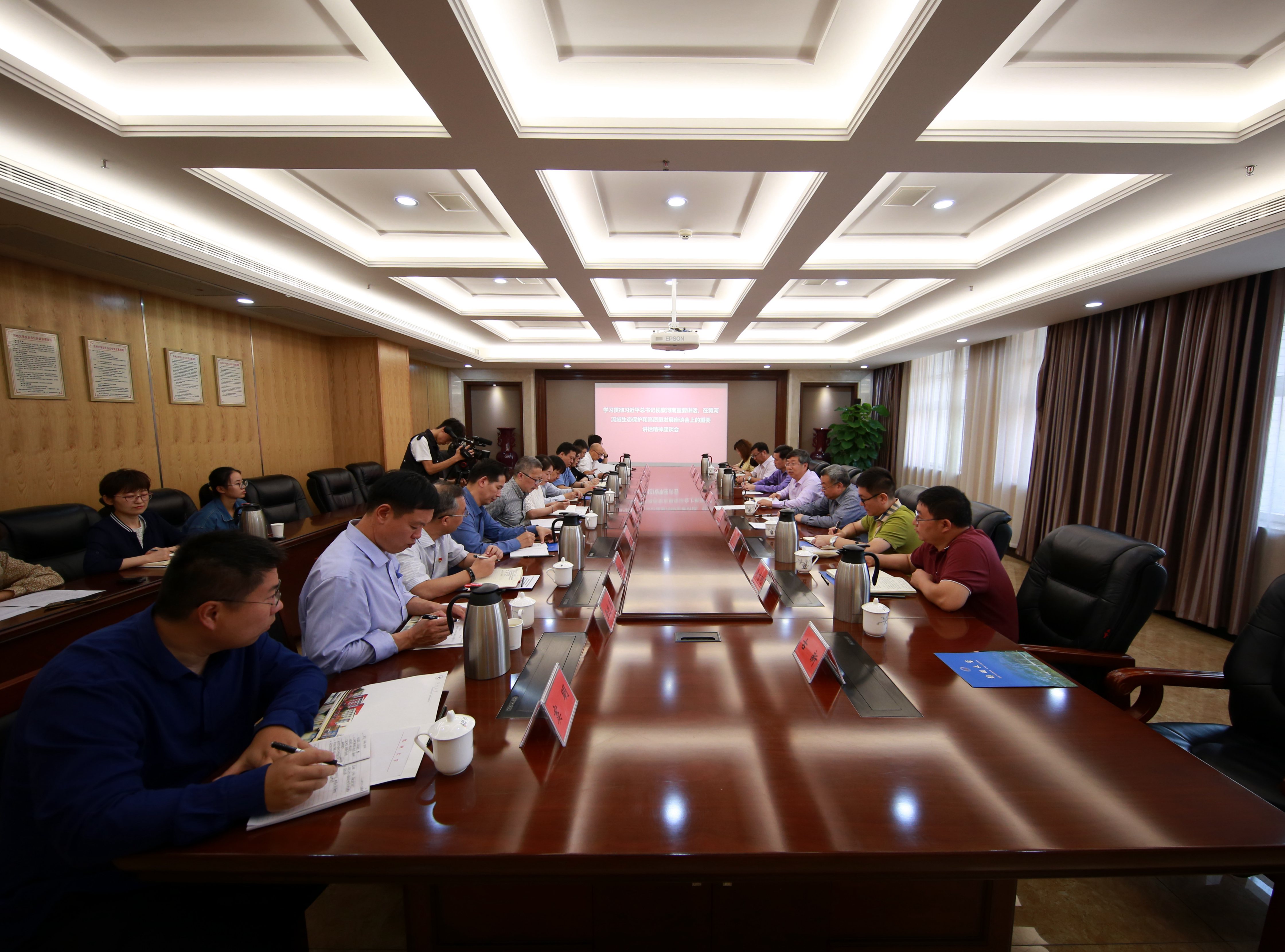 郑州大学召开学习贯彻习近平总书记视察河南重要讲话精神座谈会（图）
