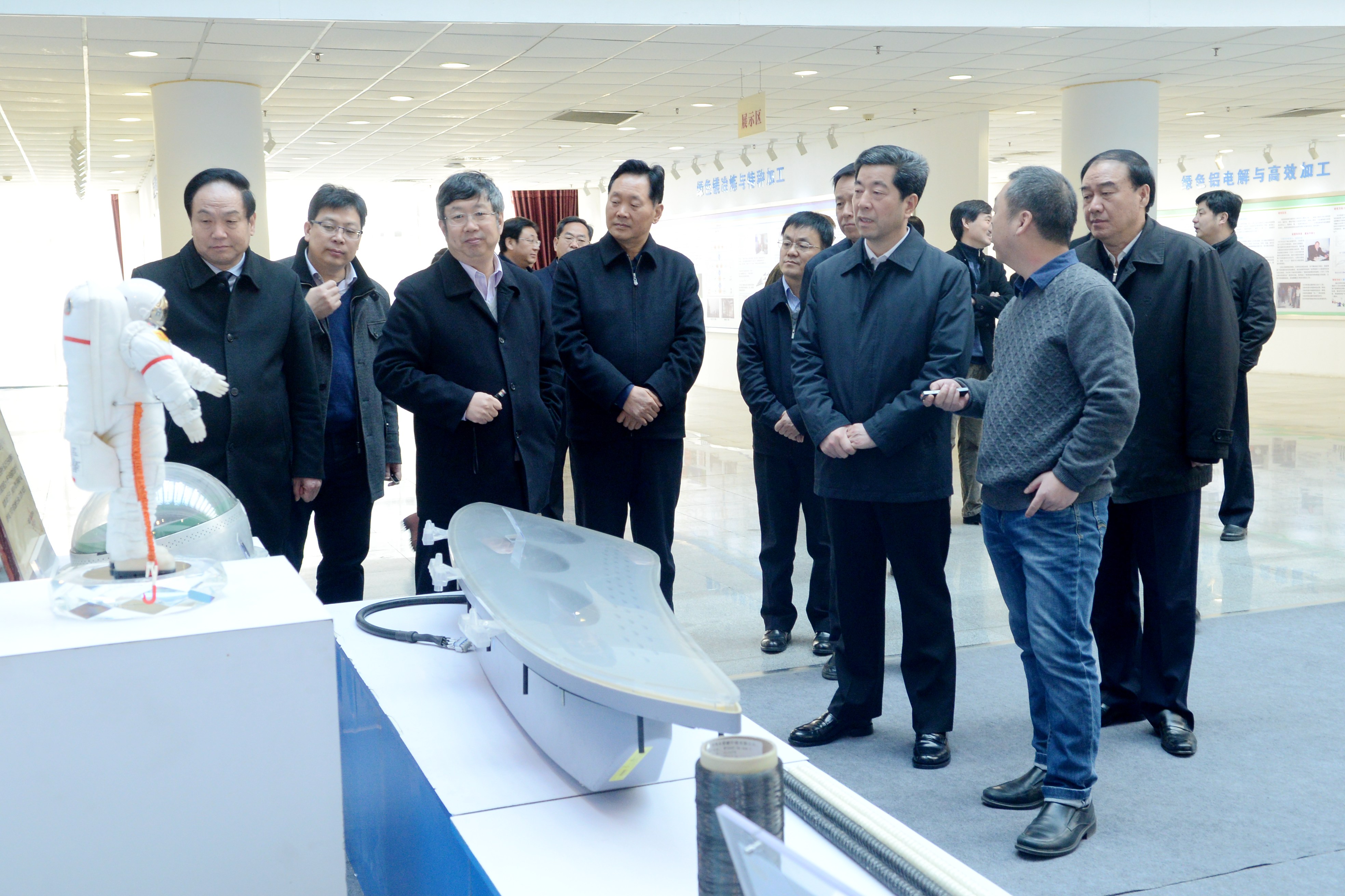 省委副书记、省长陈润儿来我校考察指导工作（图）