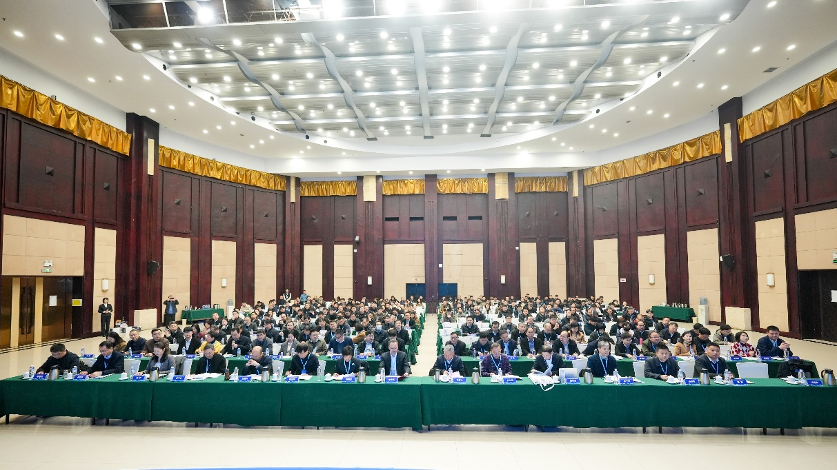 郑州大学承办河南省电工技术学会第七次会员代表大会