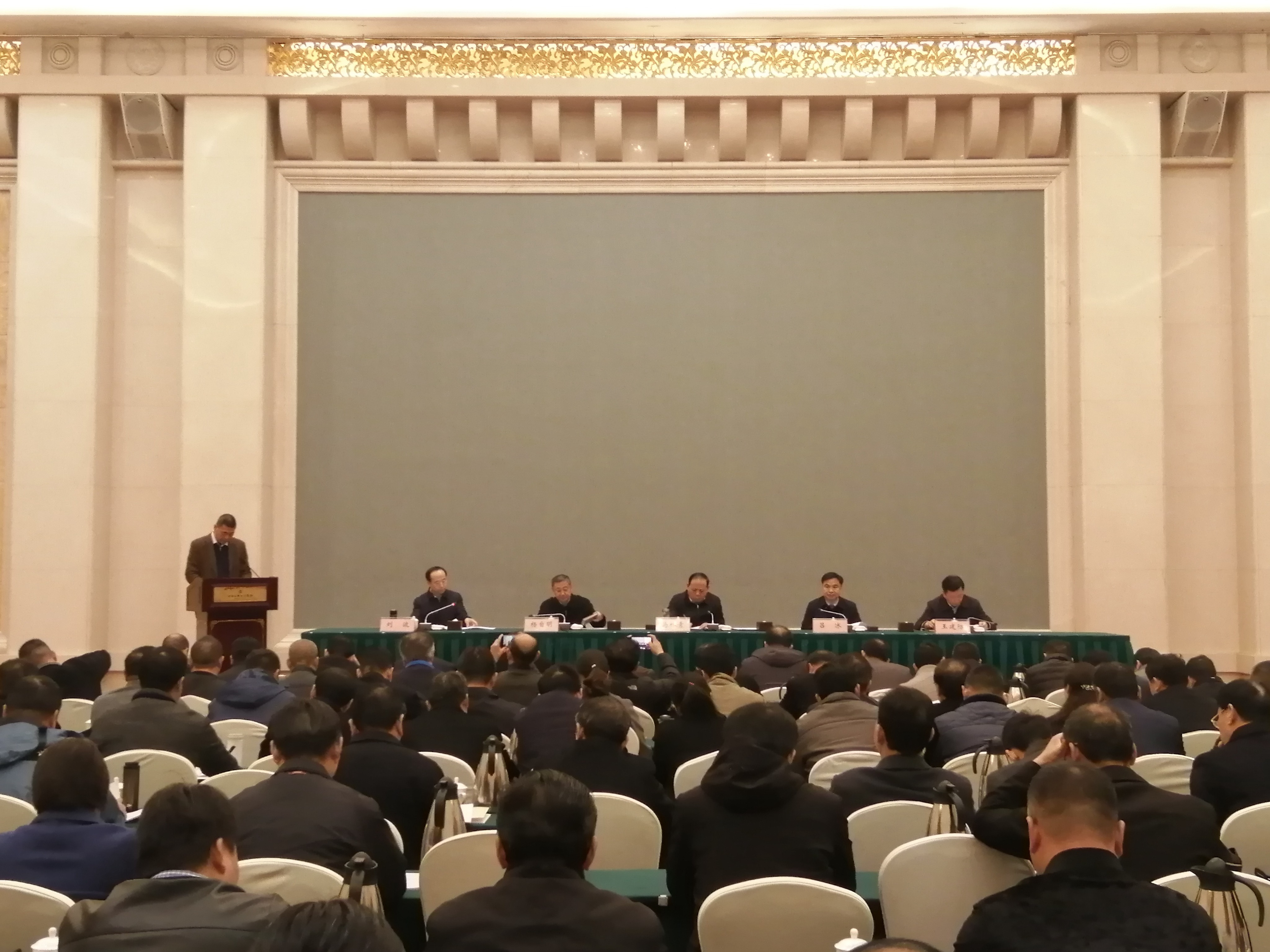 郑州大学在河南省高等院校食品安全规范管理现场会上作典型发言（图）