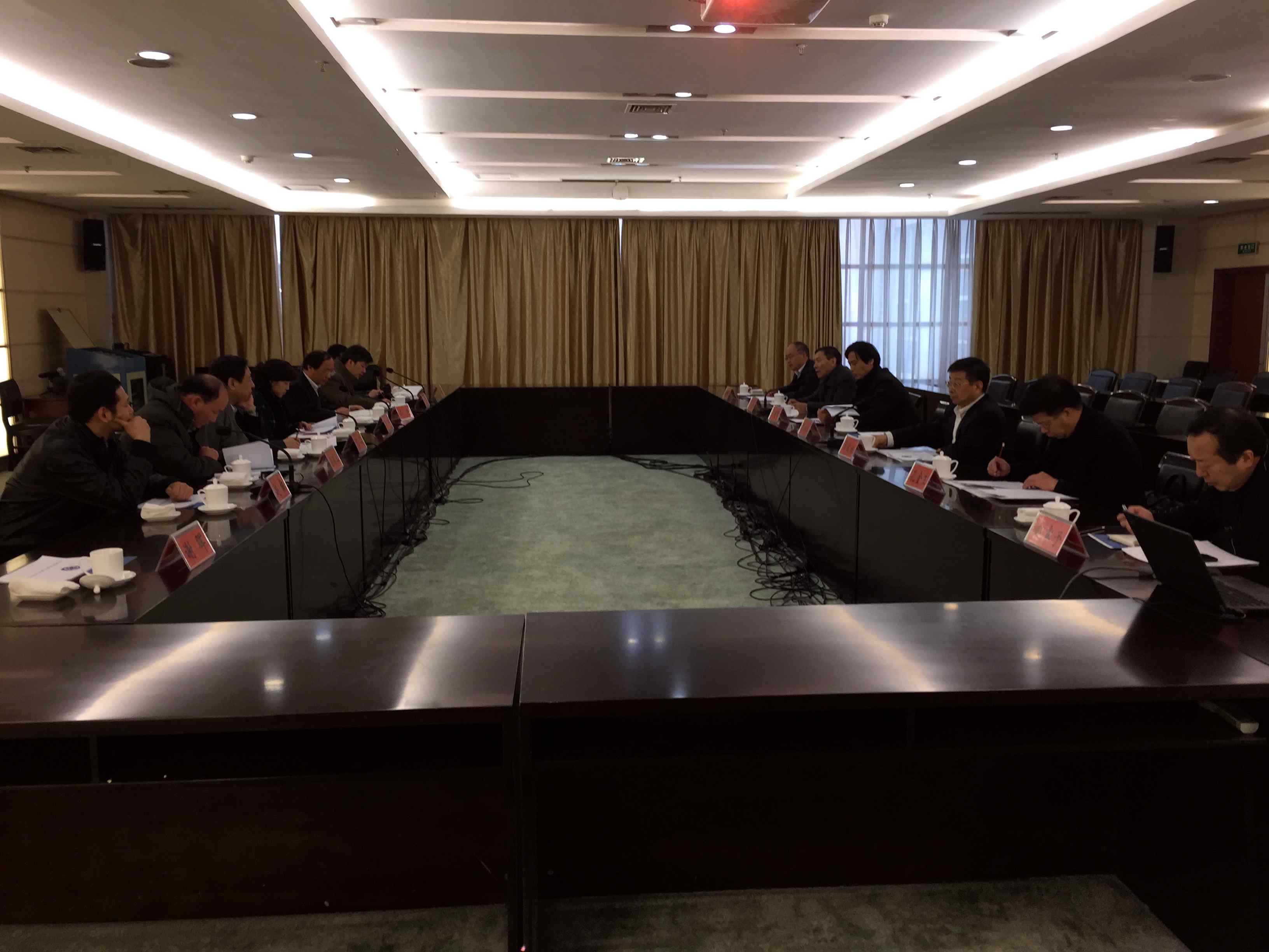 中科院党组成员副秘书长何岩一行到我校调研