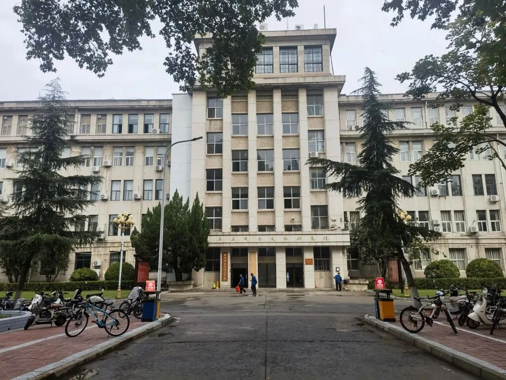 百年办学溯光：母校，最忆文科楼
