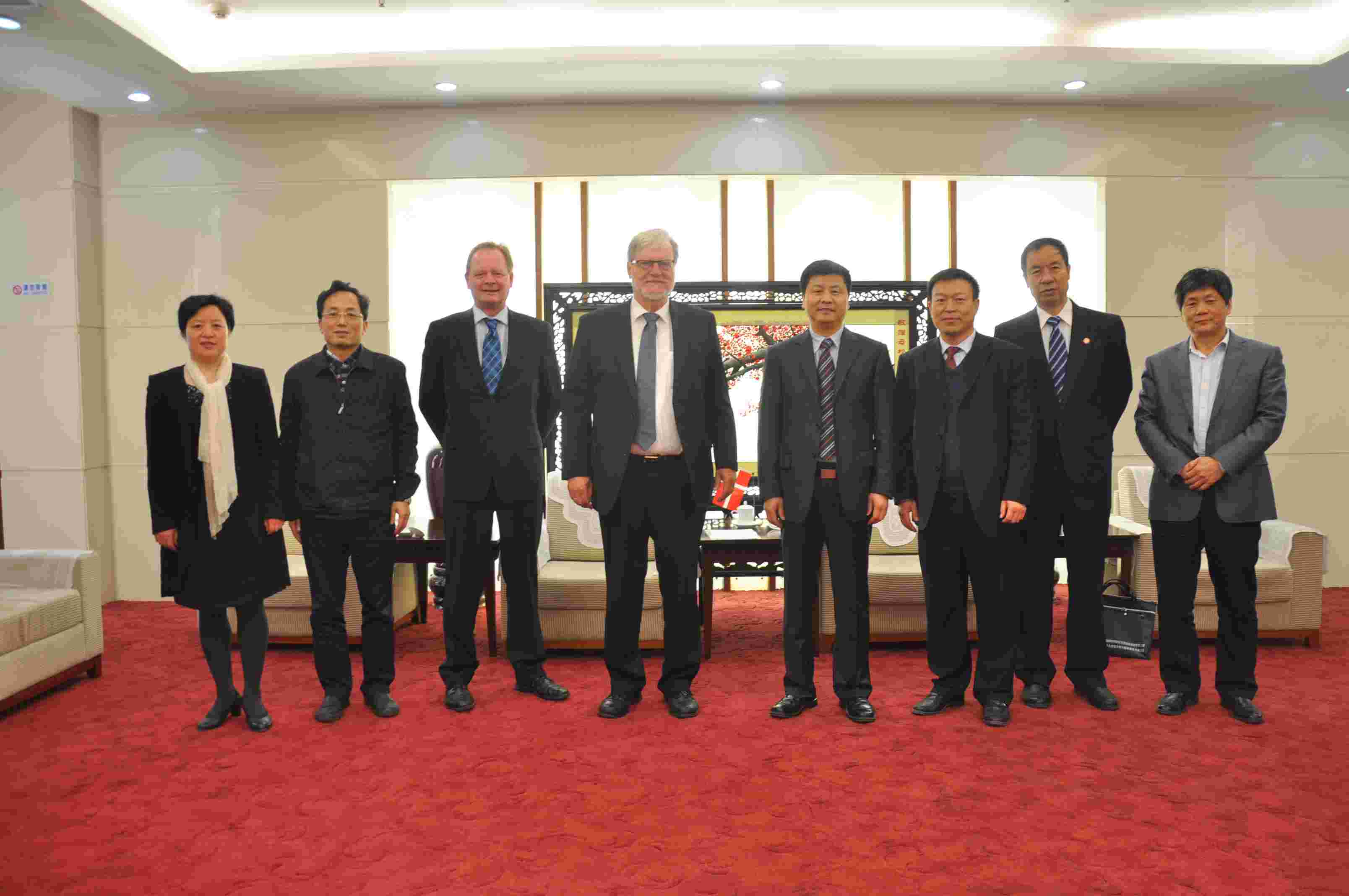 丹麦奥胡斯大学客人访问我校