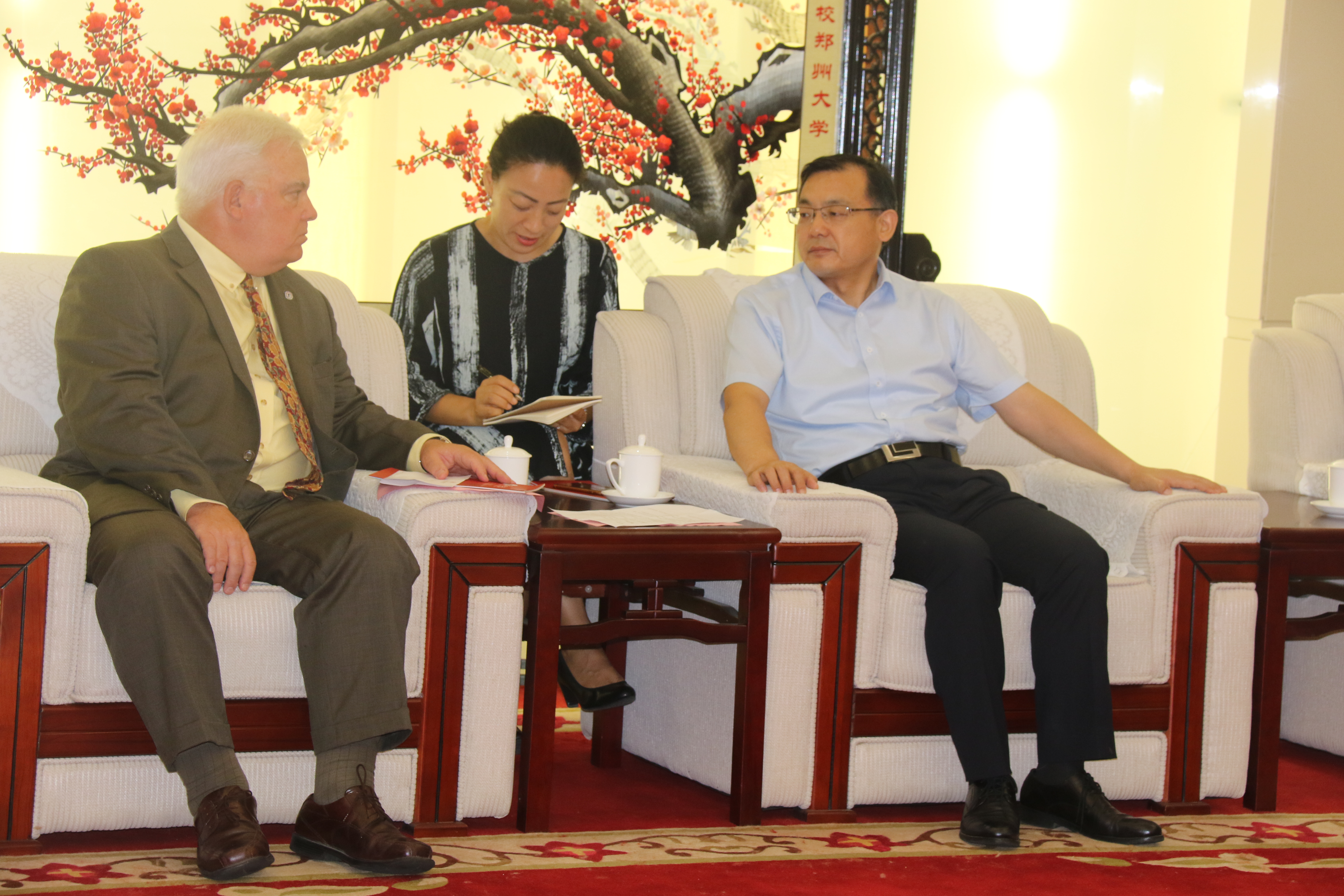 美国内布拉斯加奥马哈分校代表团来校访问（图）