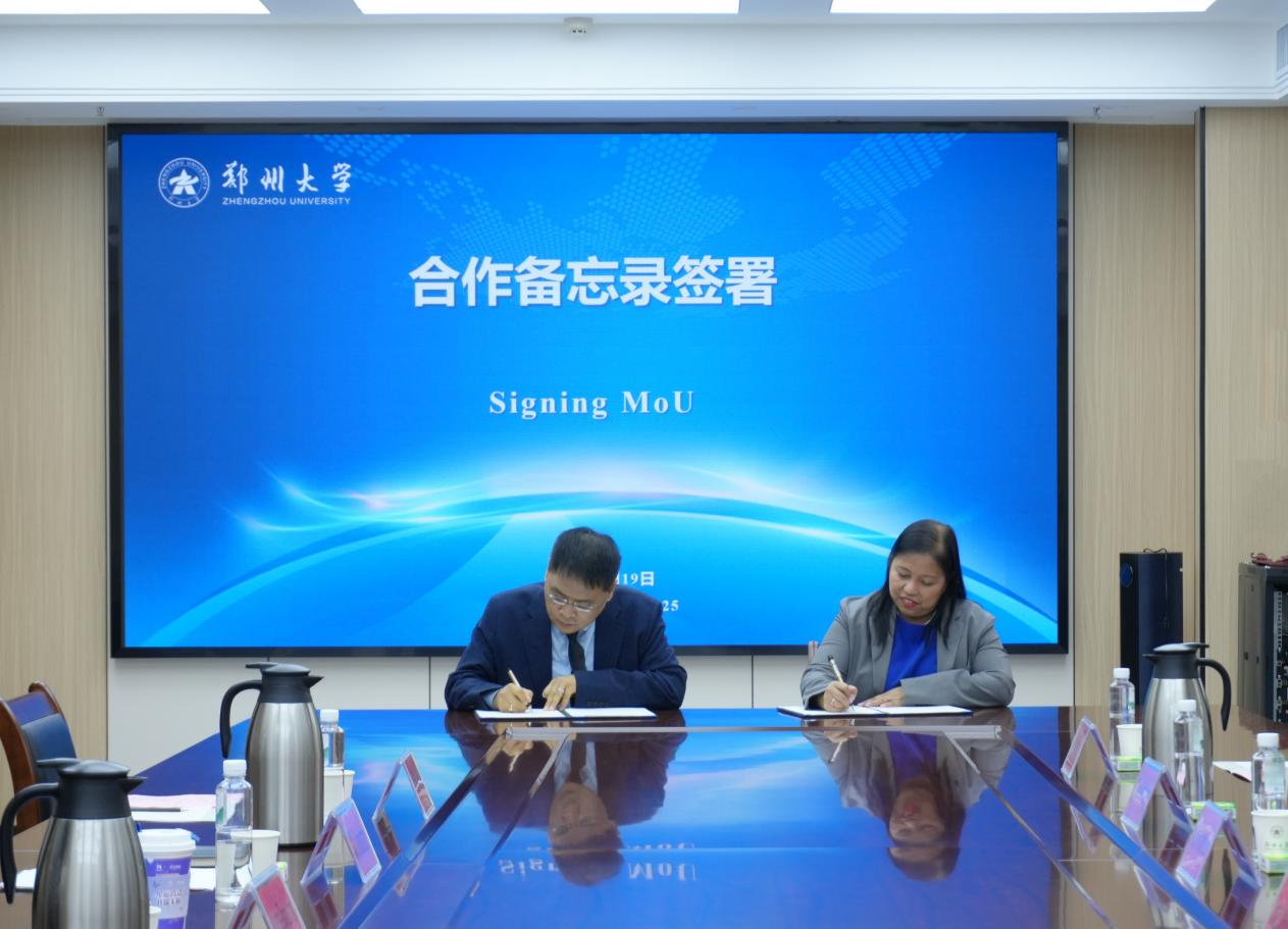 诺丁汉大学马来西亚分校代表团来校访问