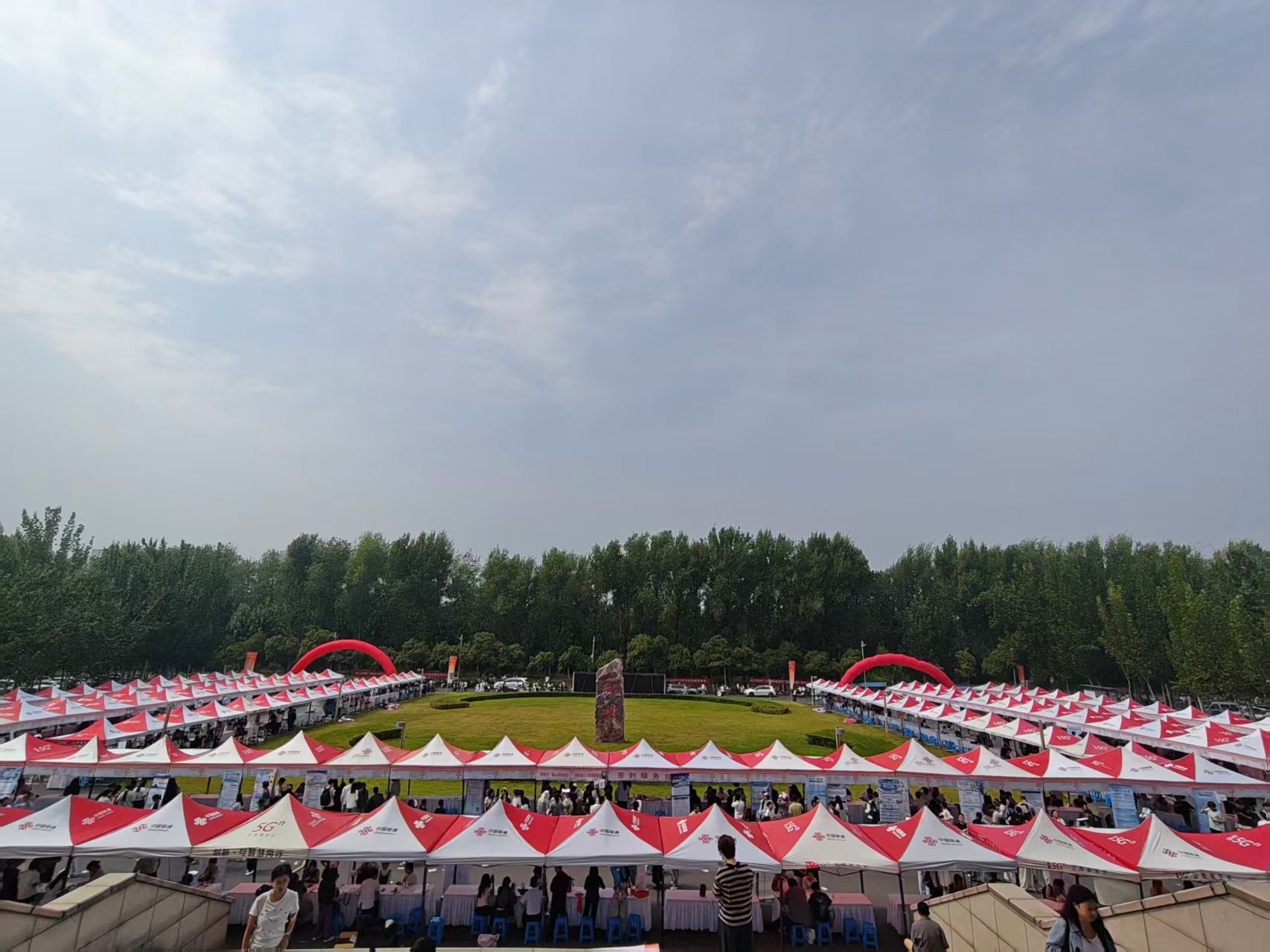 郑州大学举办“豫荐未来·青春启航”2026年秋季首场综合类校园双选会