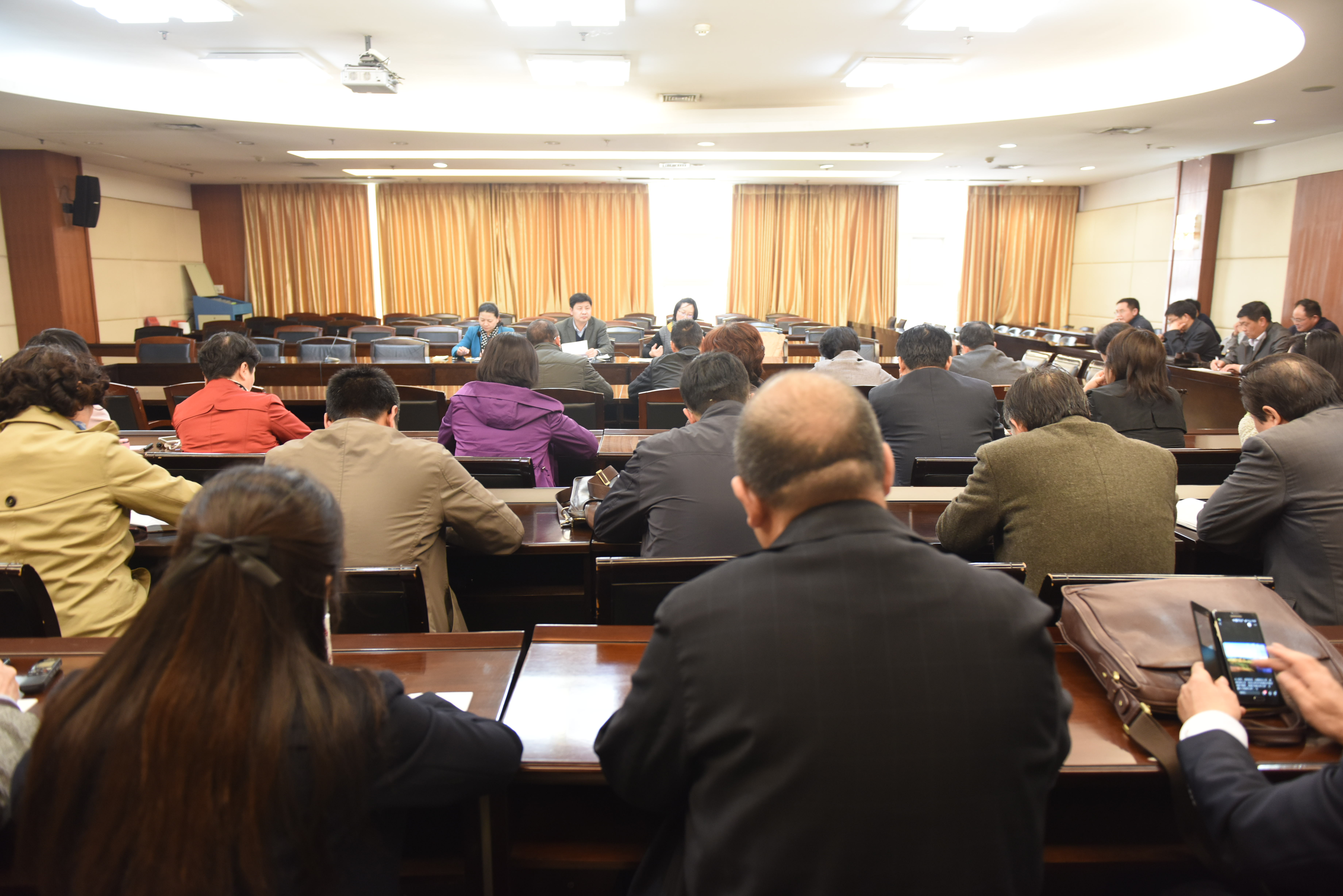 郑州大学召开2016年自然科学科研工作会议