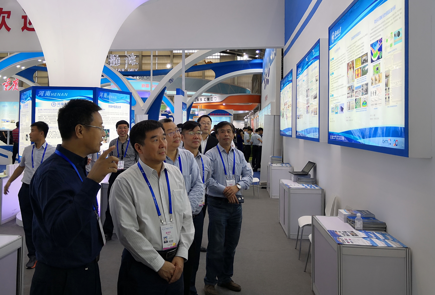 郑州大学参加第二十届中国国际高新技术成果交易会（图）