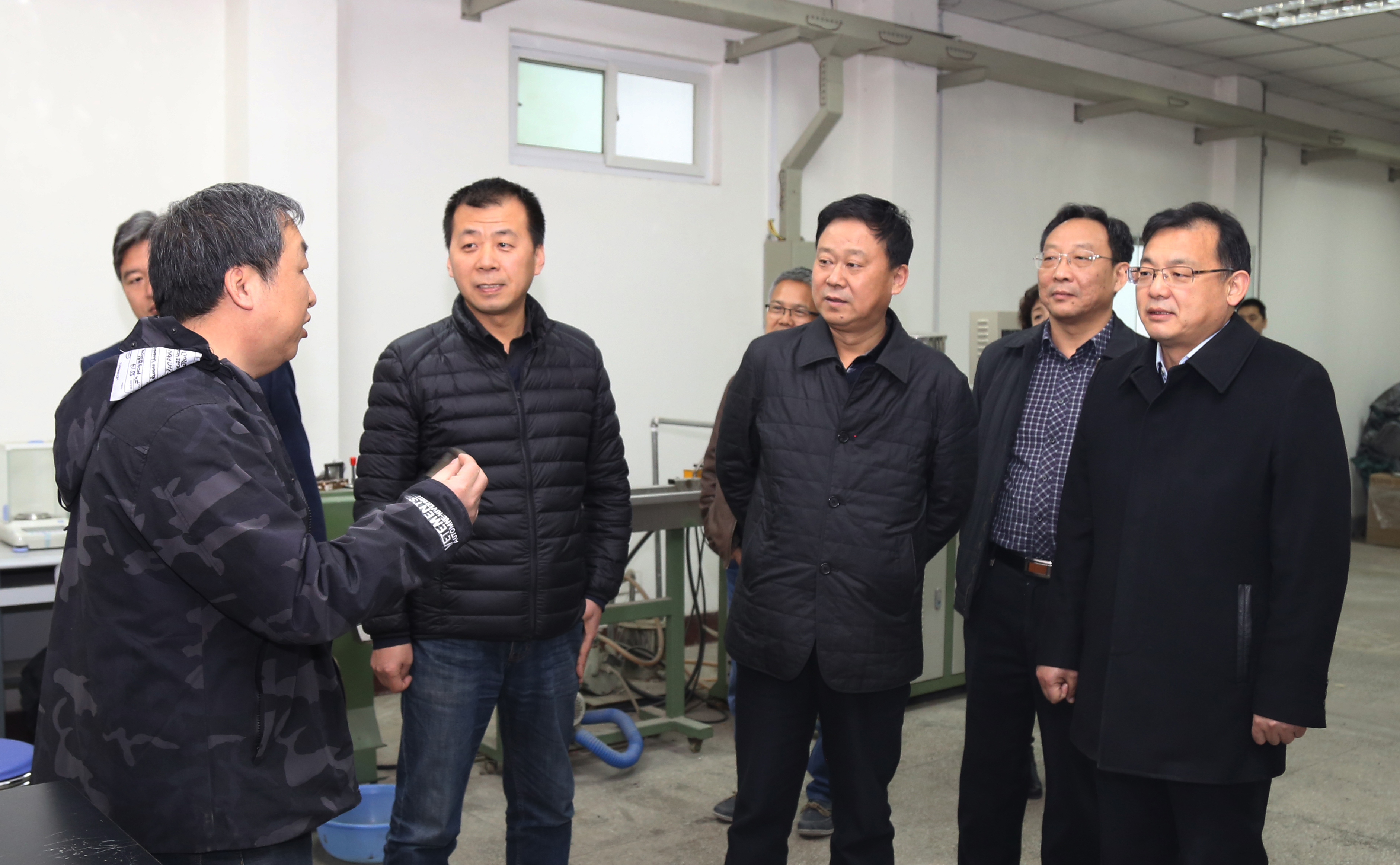 河南省外国专家局来校调研引智基地建设情况（图）